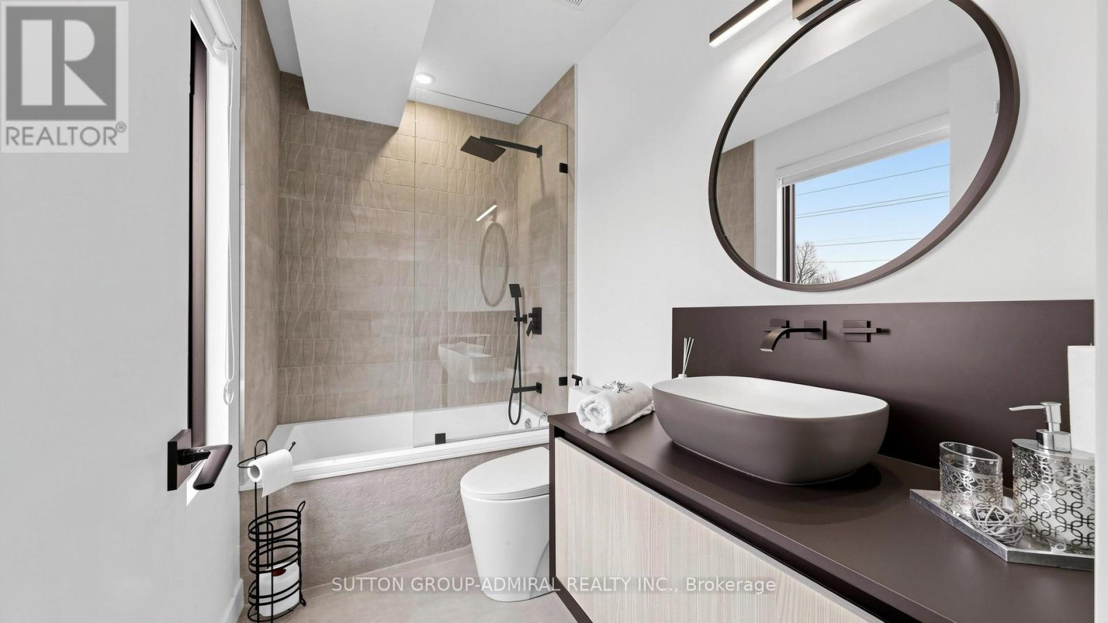 33 Thorny Brae Drive Property Photo 26