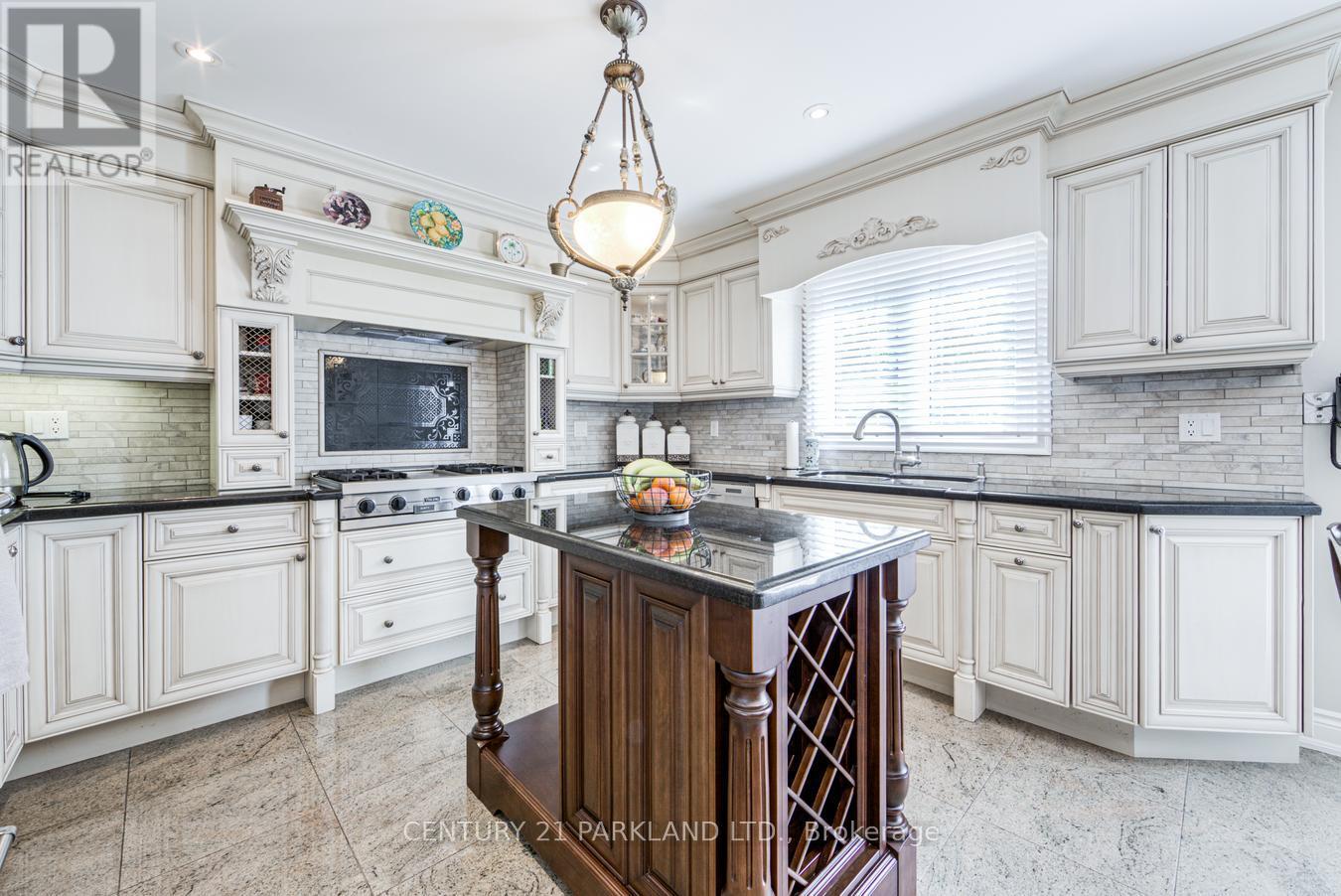 80 Glenayr Road Property Photo 17