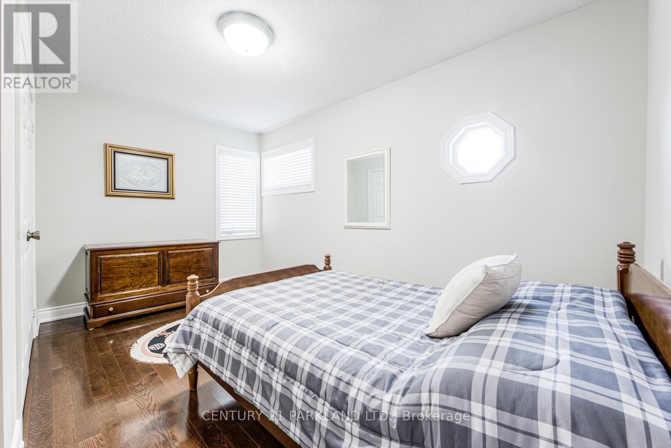 80 Glenayr Road Property Photo 32