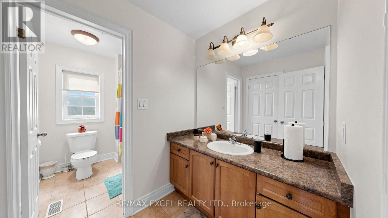 651 Via Romano Boulevard Property Photo 32