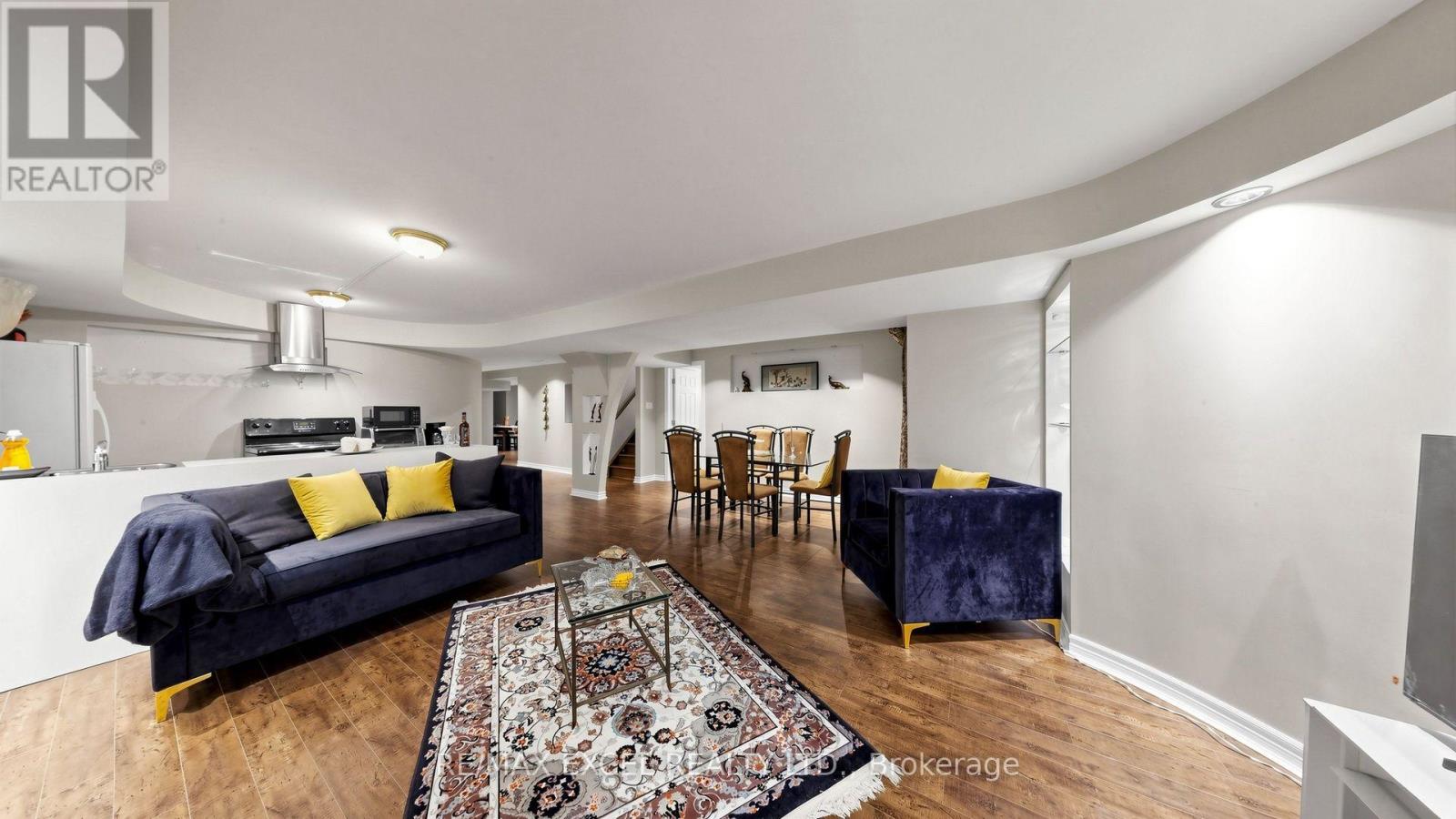 651 Via Romano Boulevard Property Photo 35