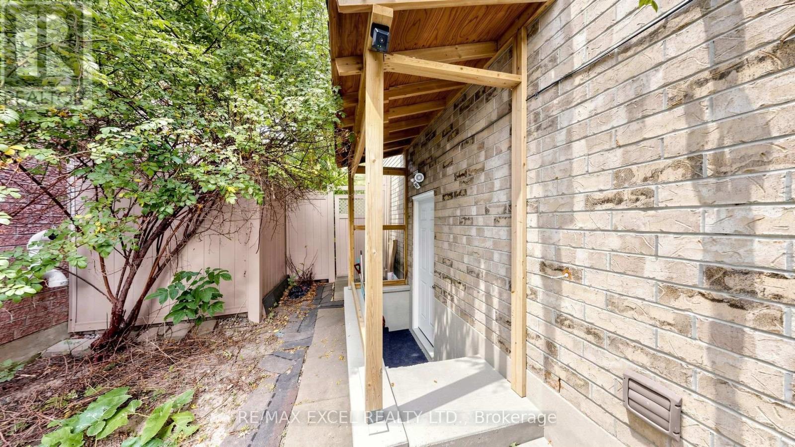 651 Via Romano Boulevard Property Photo 50