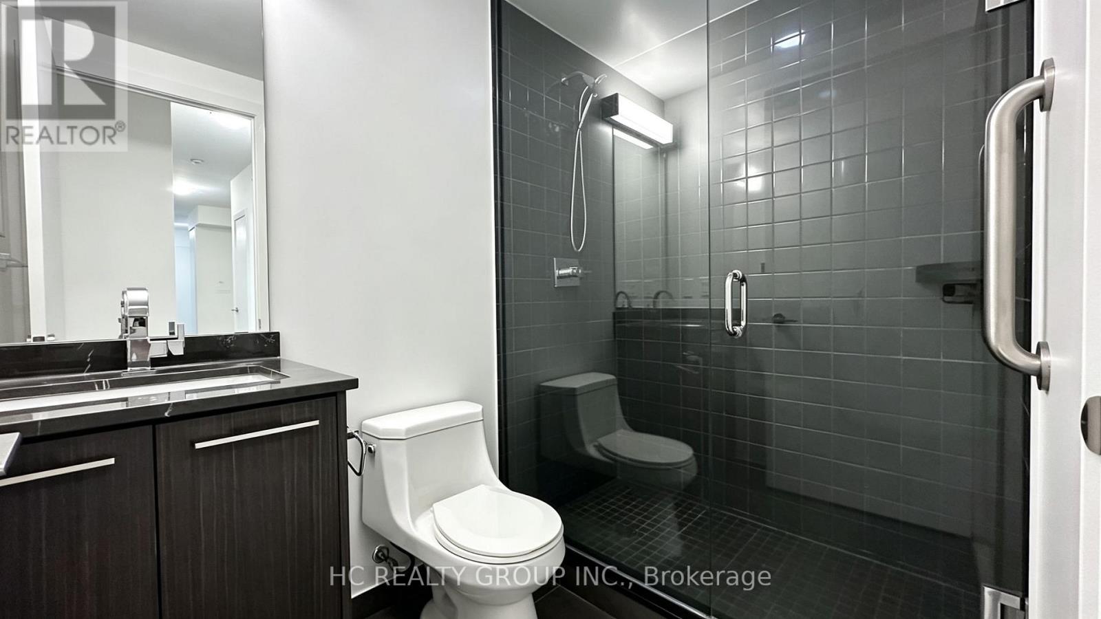 641 - 9471 Yonge Street Property Photo 18