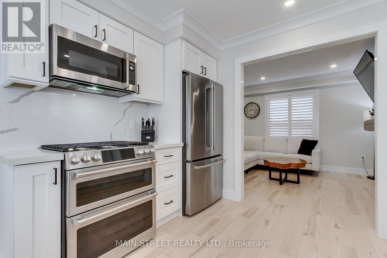 10 Daniele Avenue S Property Photo 10