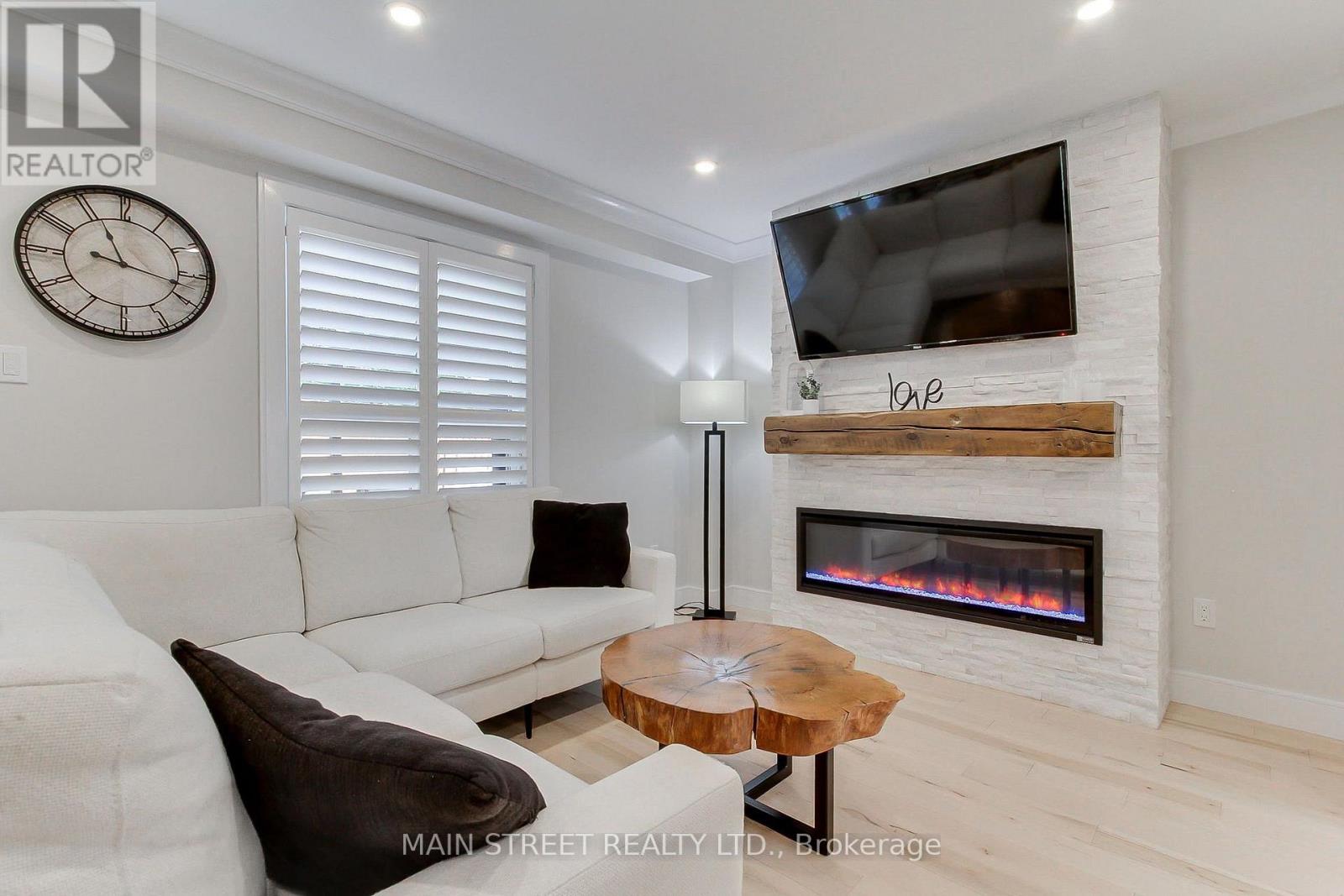 10 Daniele Avenue S Property Photo 15