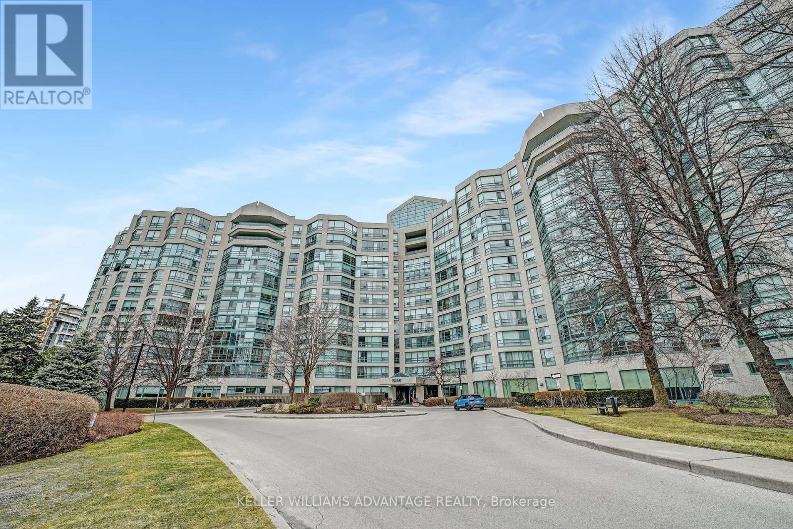 1022 - 7905 Bayview Avenue Property Photo 1