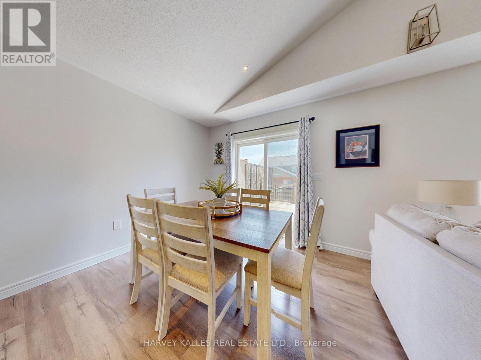 1159 Kell Street Property Photo 5