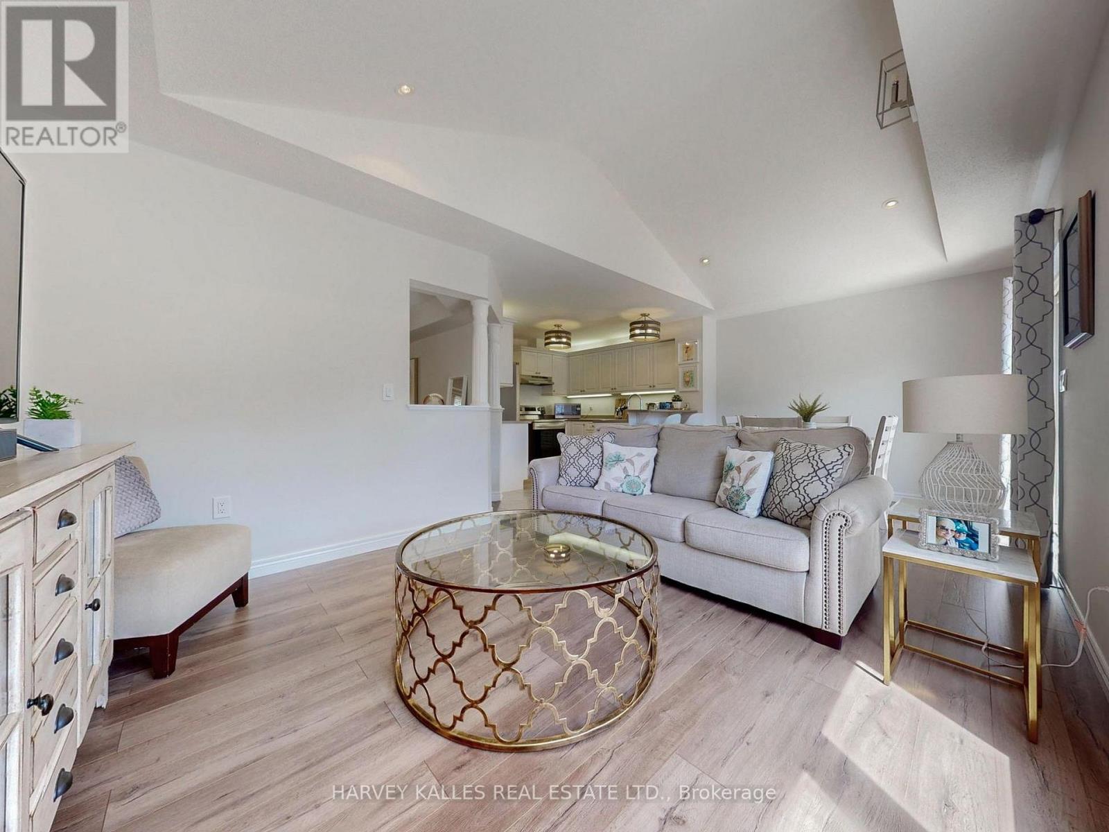 1159 Kell Street Property Photo 11