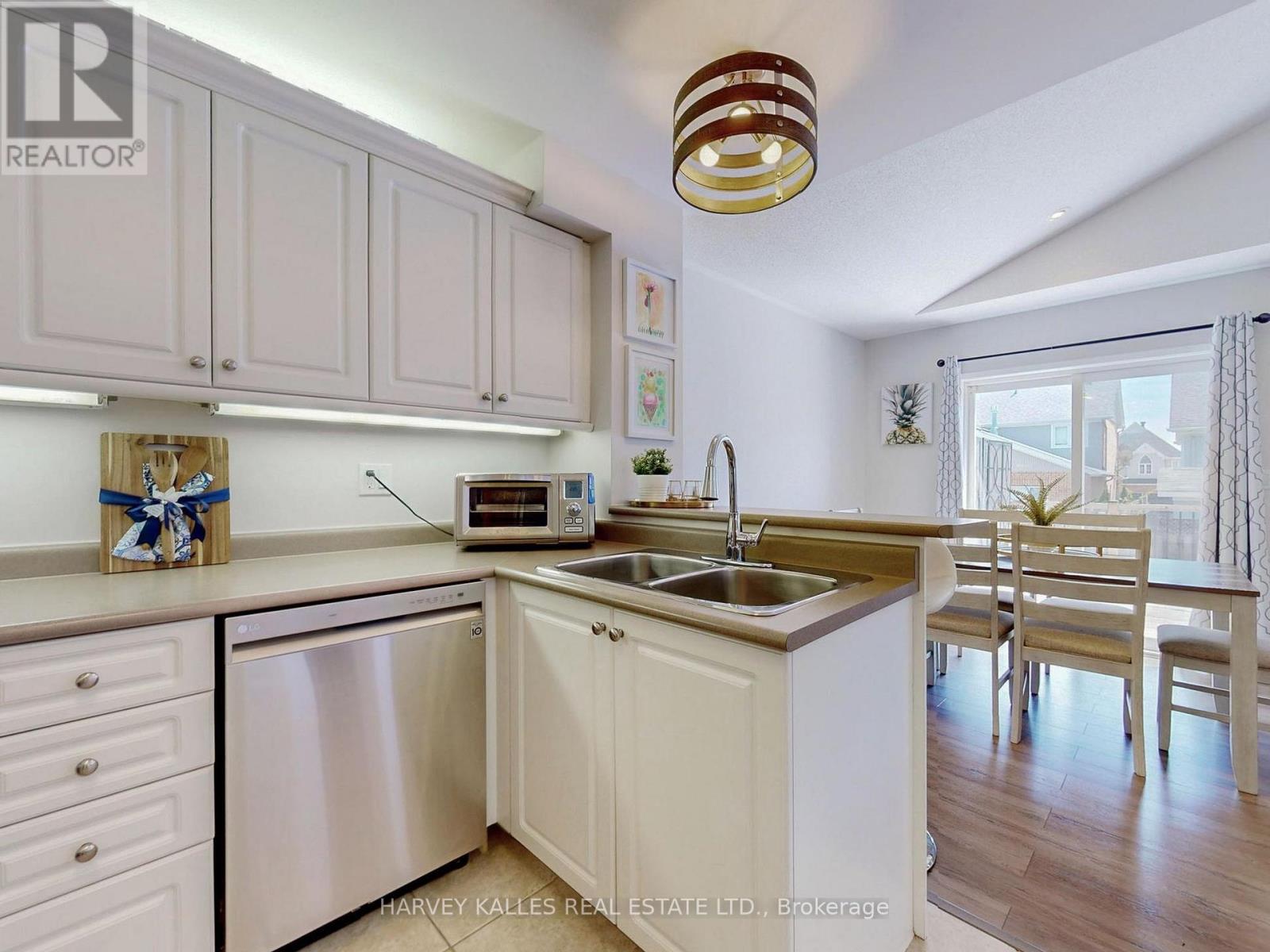 1159 Kell Street Property Photo 13