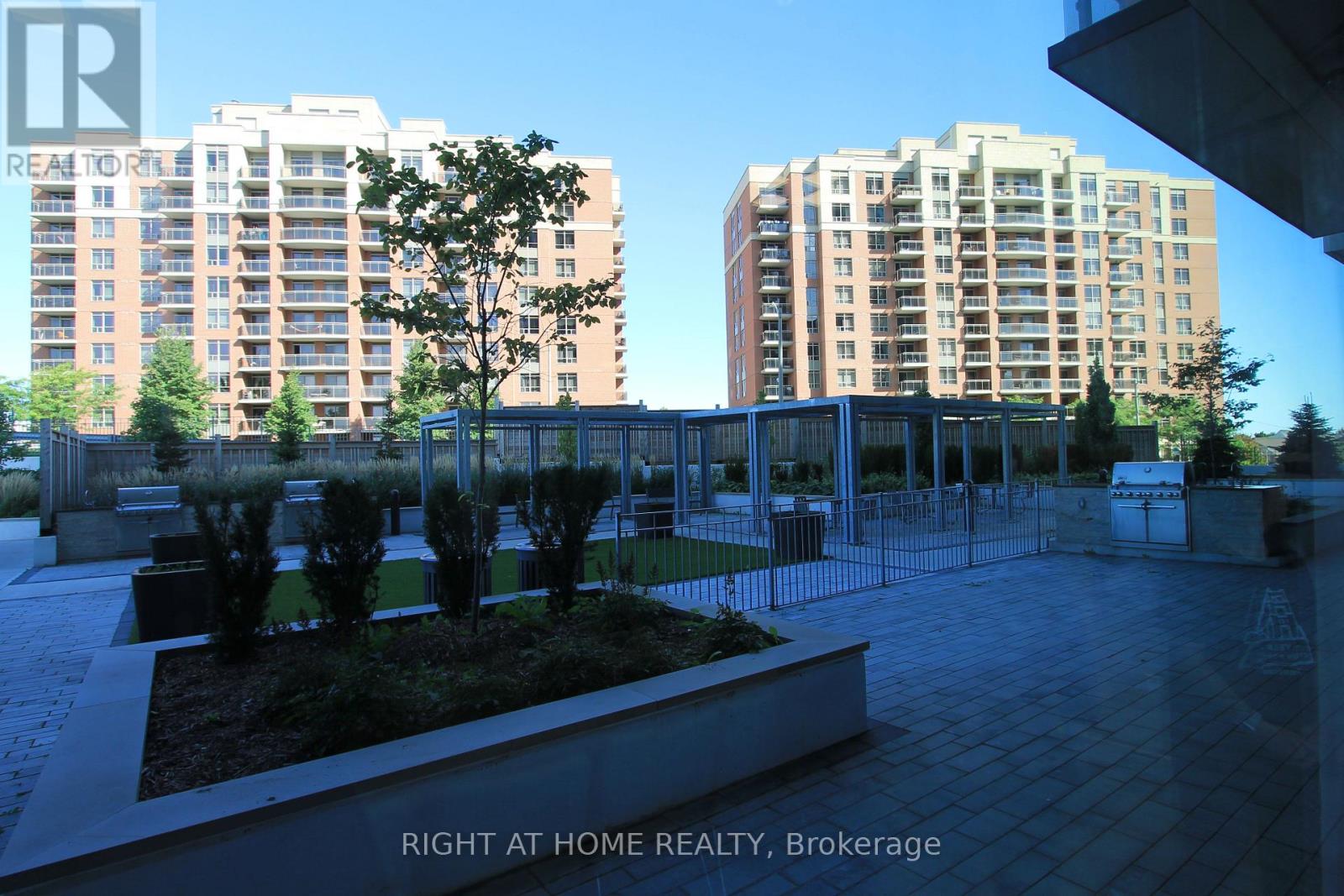 907 - 85 Oneida Crescent Property Photo 24