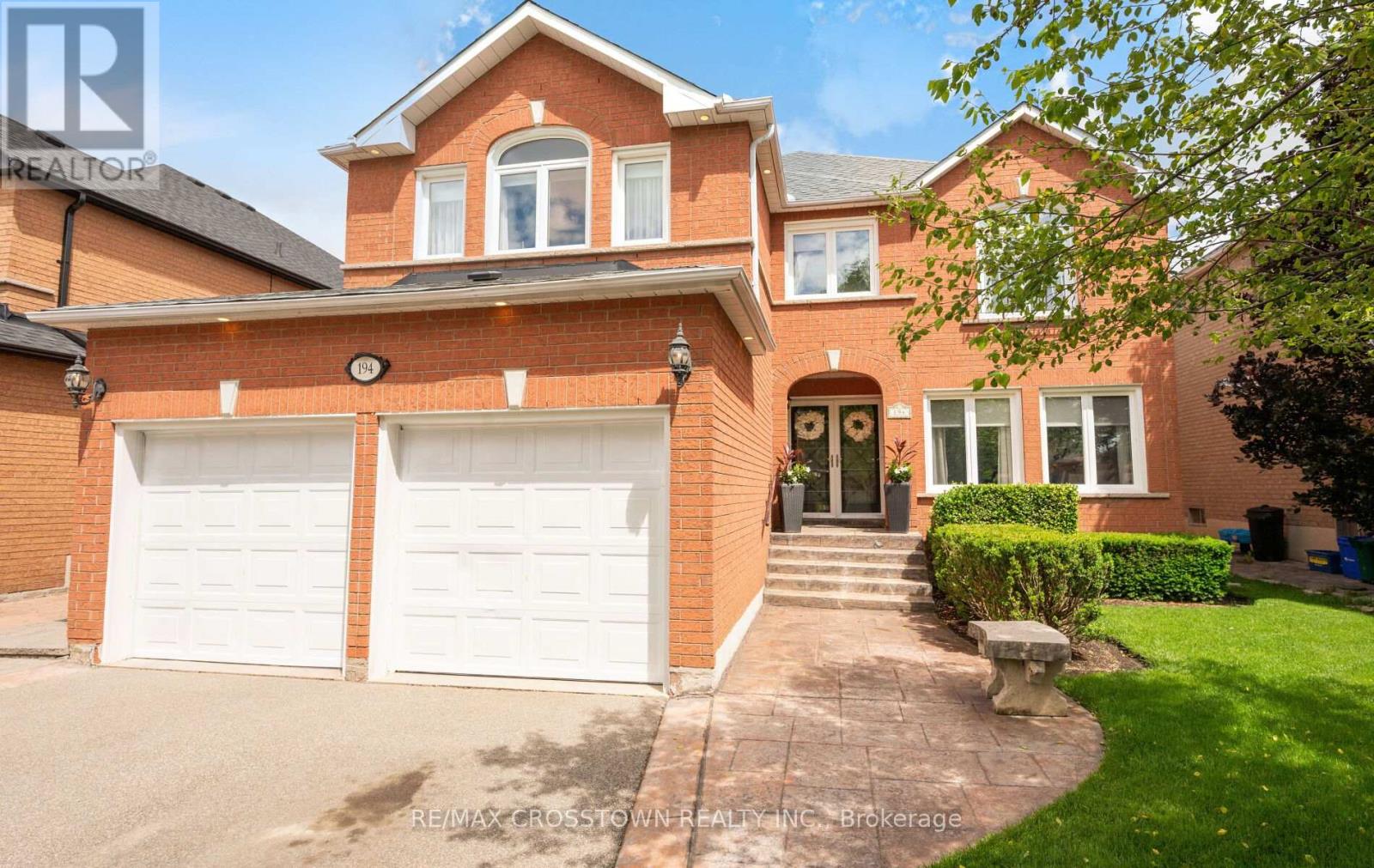 194 Caproni Drive Property Photo 1