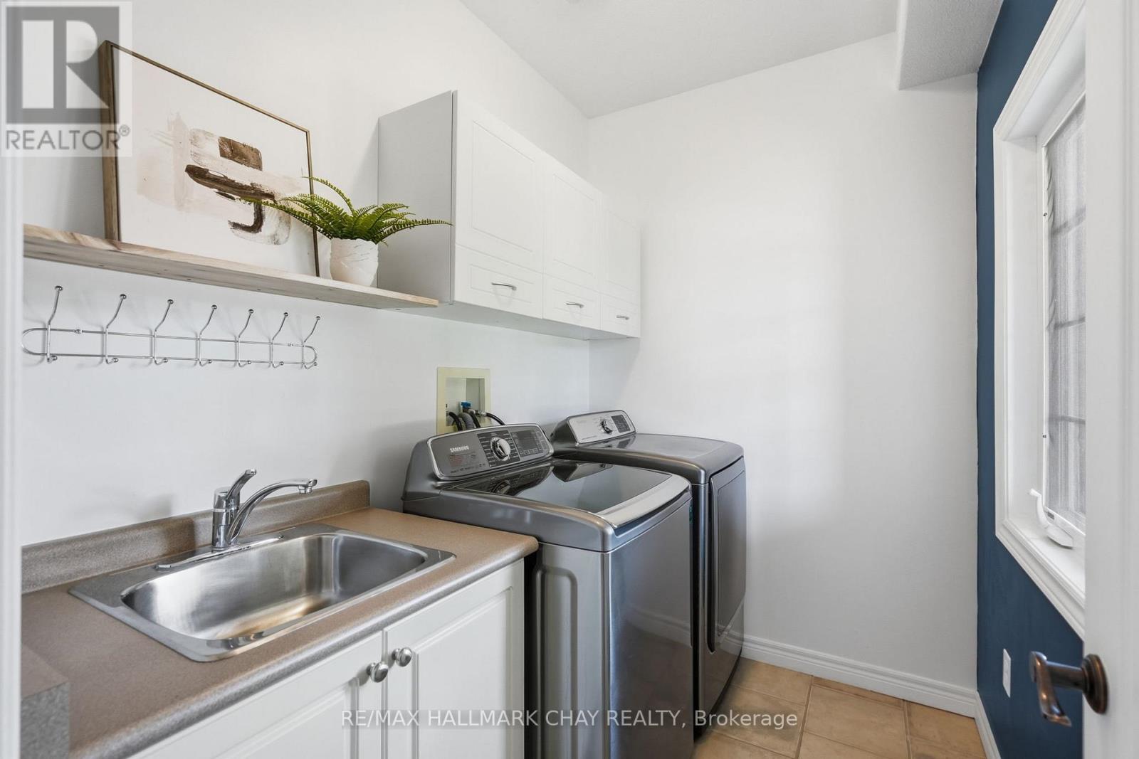 17 Armeda Clow Crescent Property Photo 15