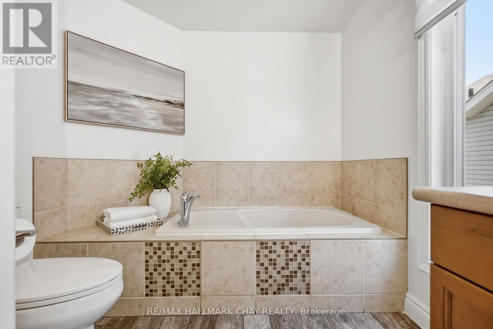 17 Armeda Clow Crescent Property Photo 23
