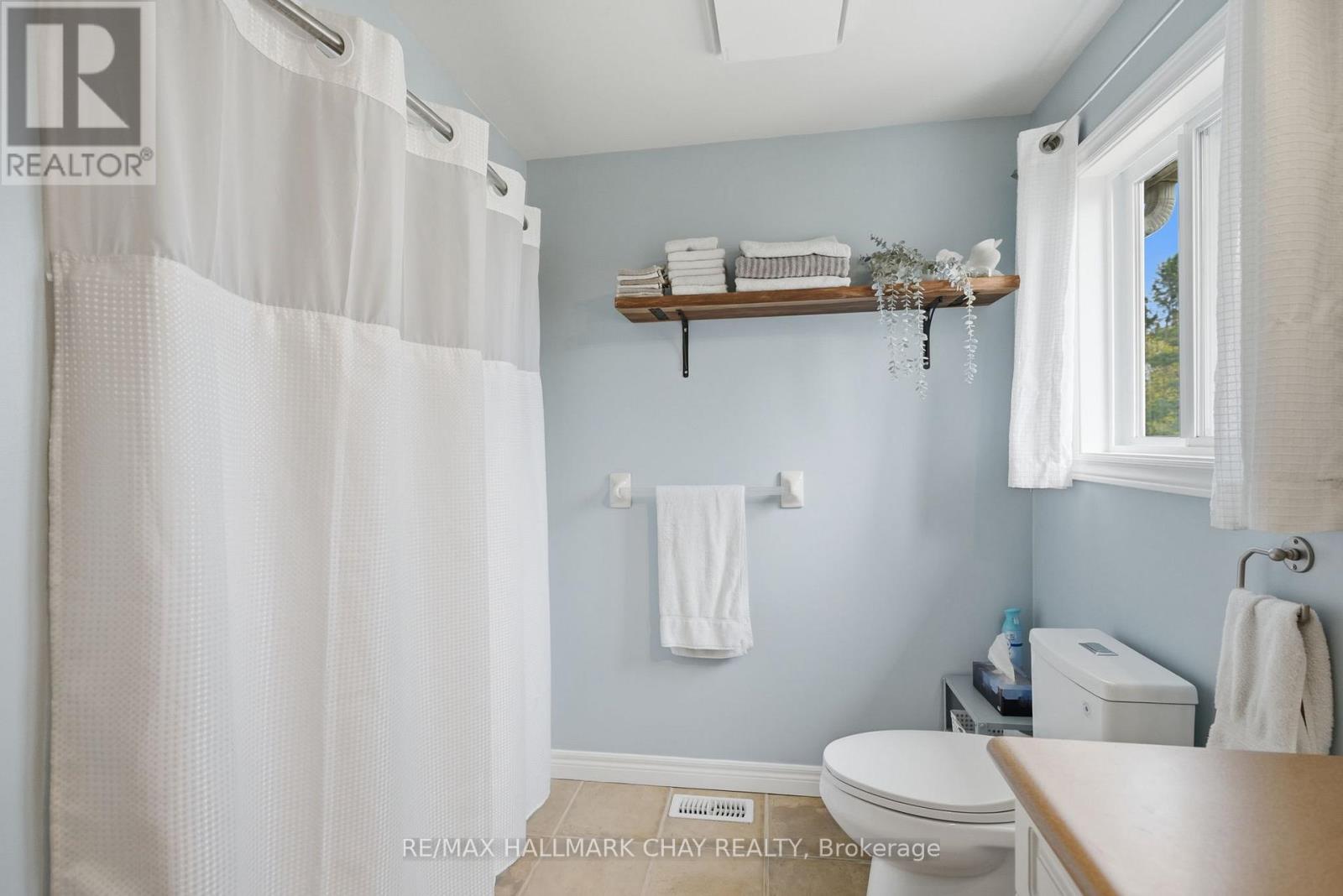 17 Armeda Clow Crescent Property Photo 33