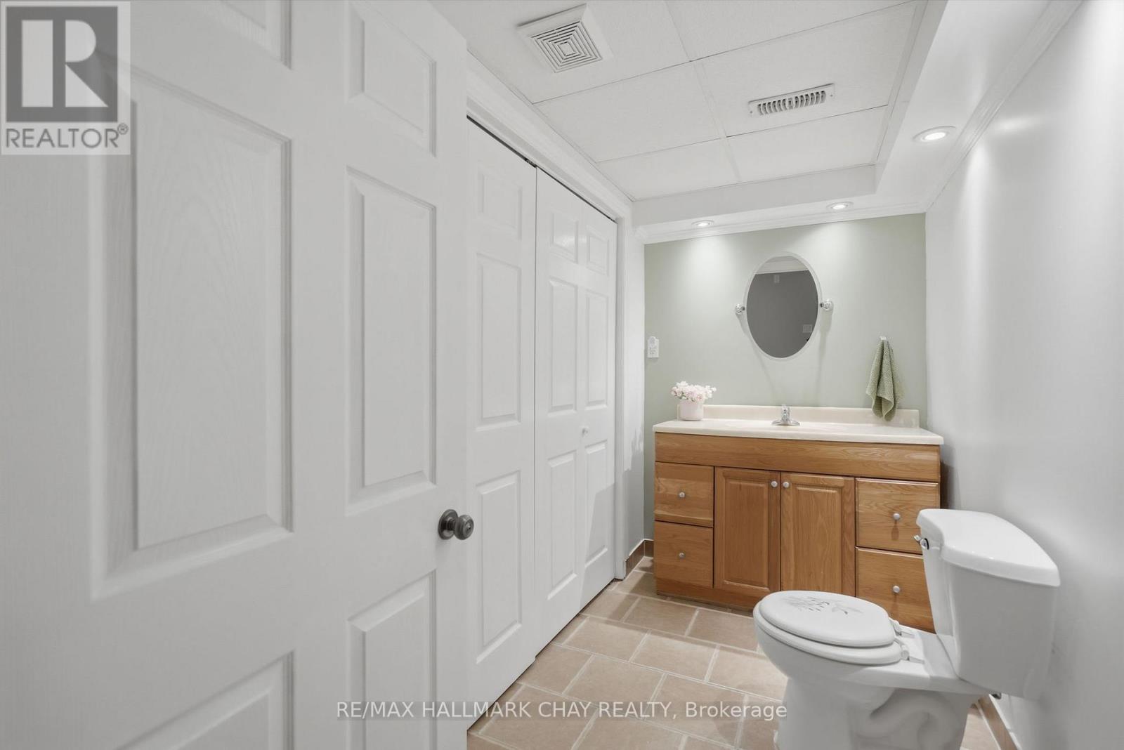 17 Armeda Clow Crescent Property Photo 35