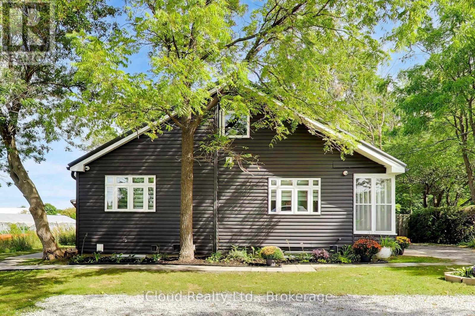 16175 Jane Street Property Photo 3