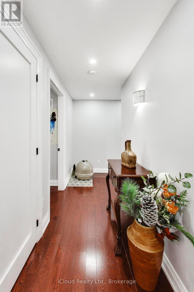 16175 Jane Street Property Photo 14