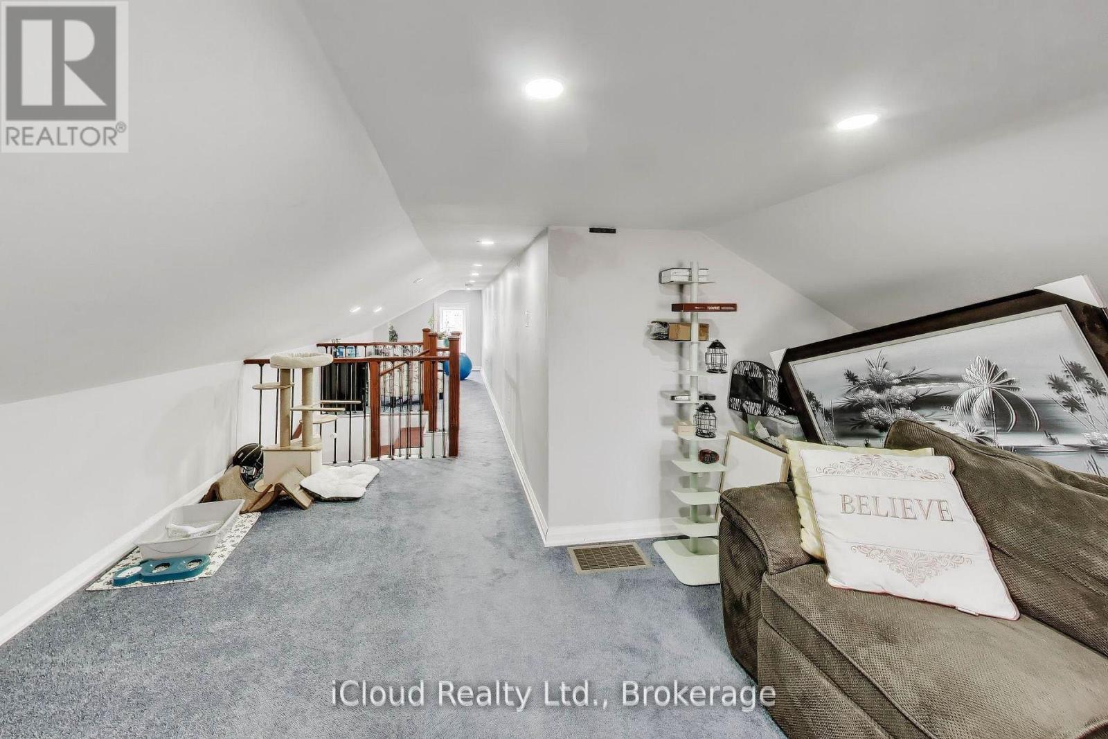 16175 Jane Street Property Photo 27