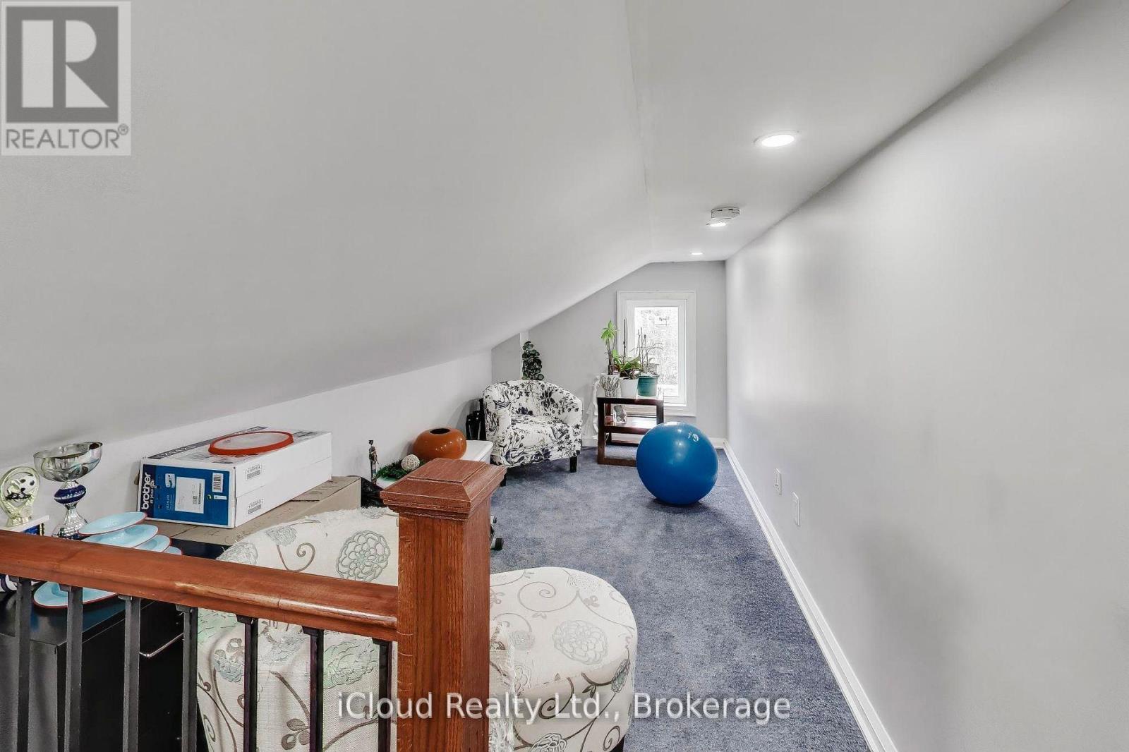 16175 Jane Street Property Photo 28