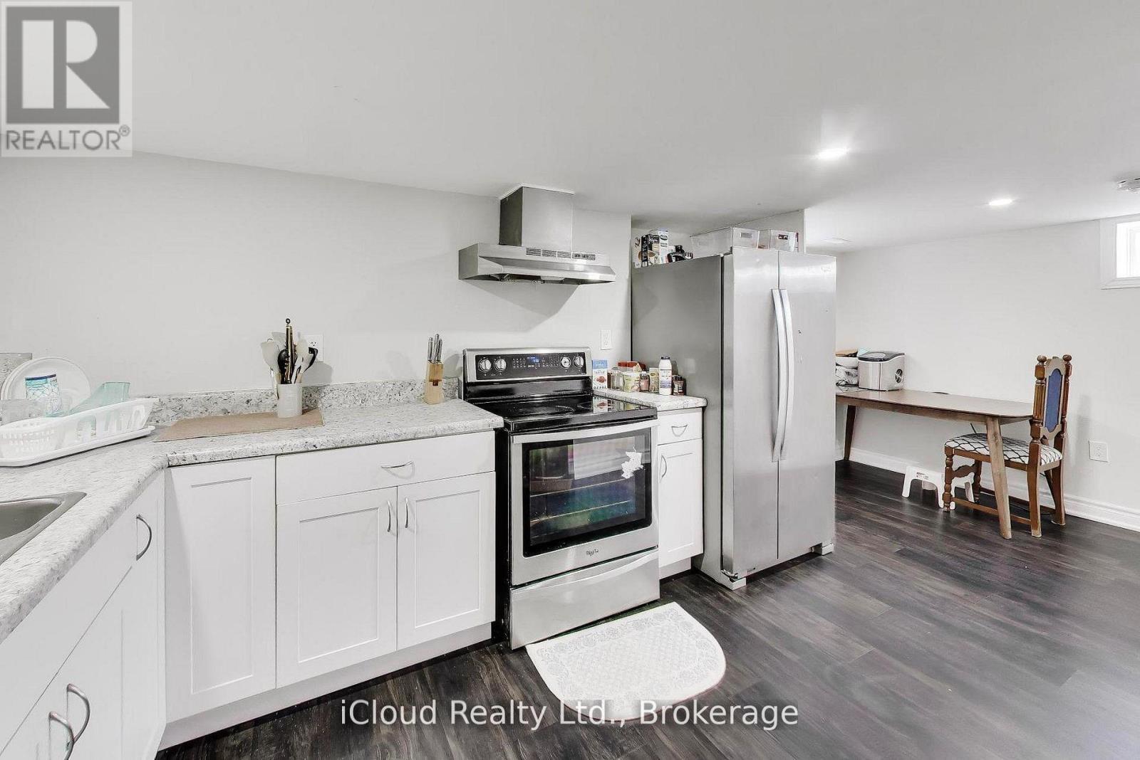 16175 Jane Street Property Photo 31