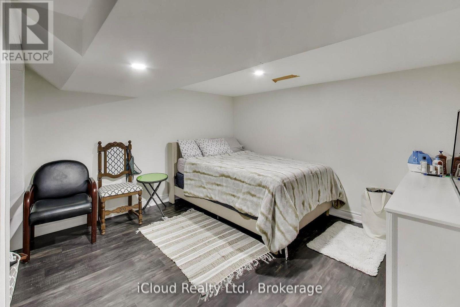 16175 Jane Street Property Photo 35