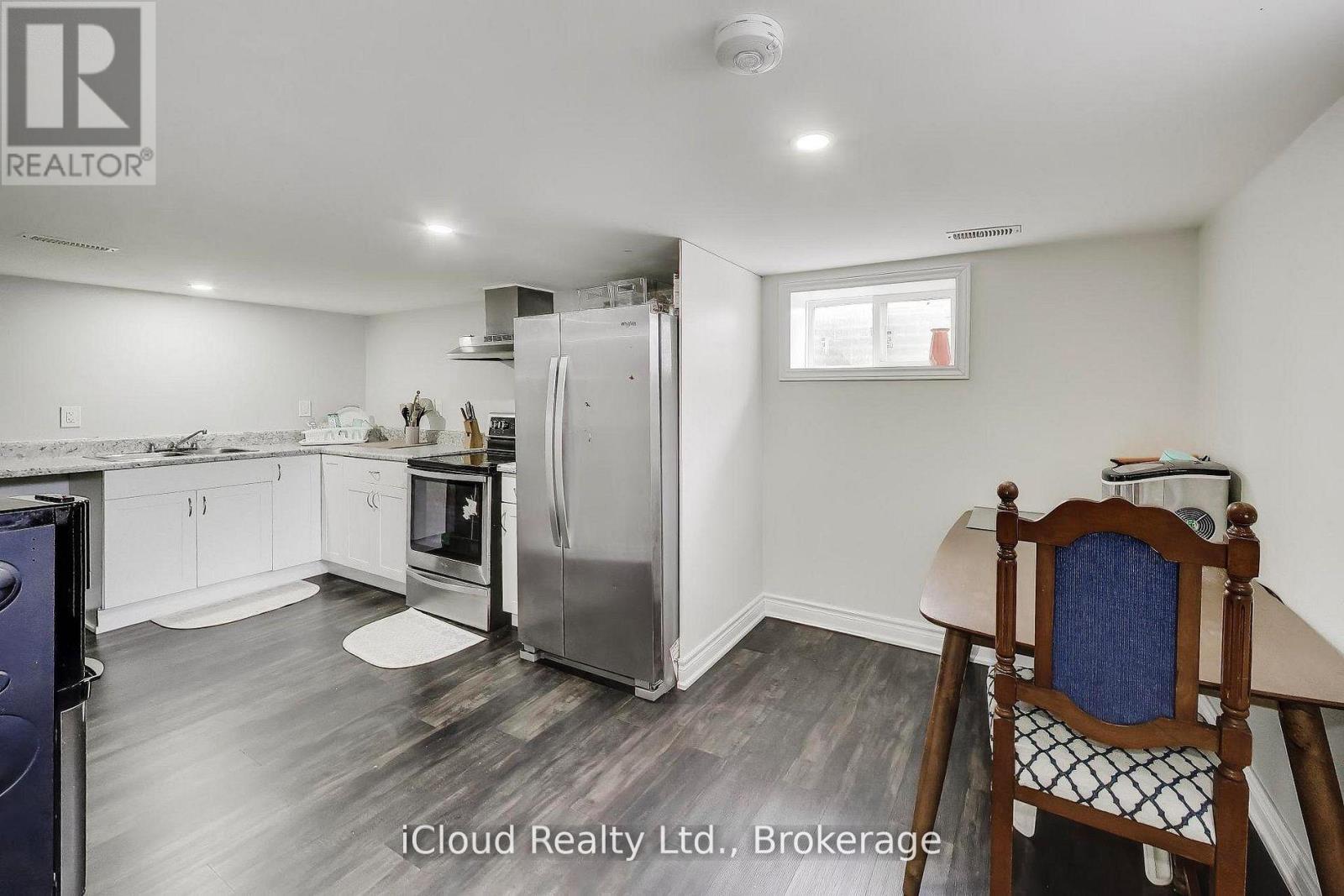 16175 Jane Street Property Photo 39