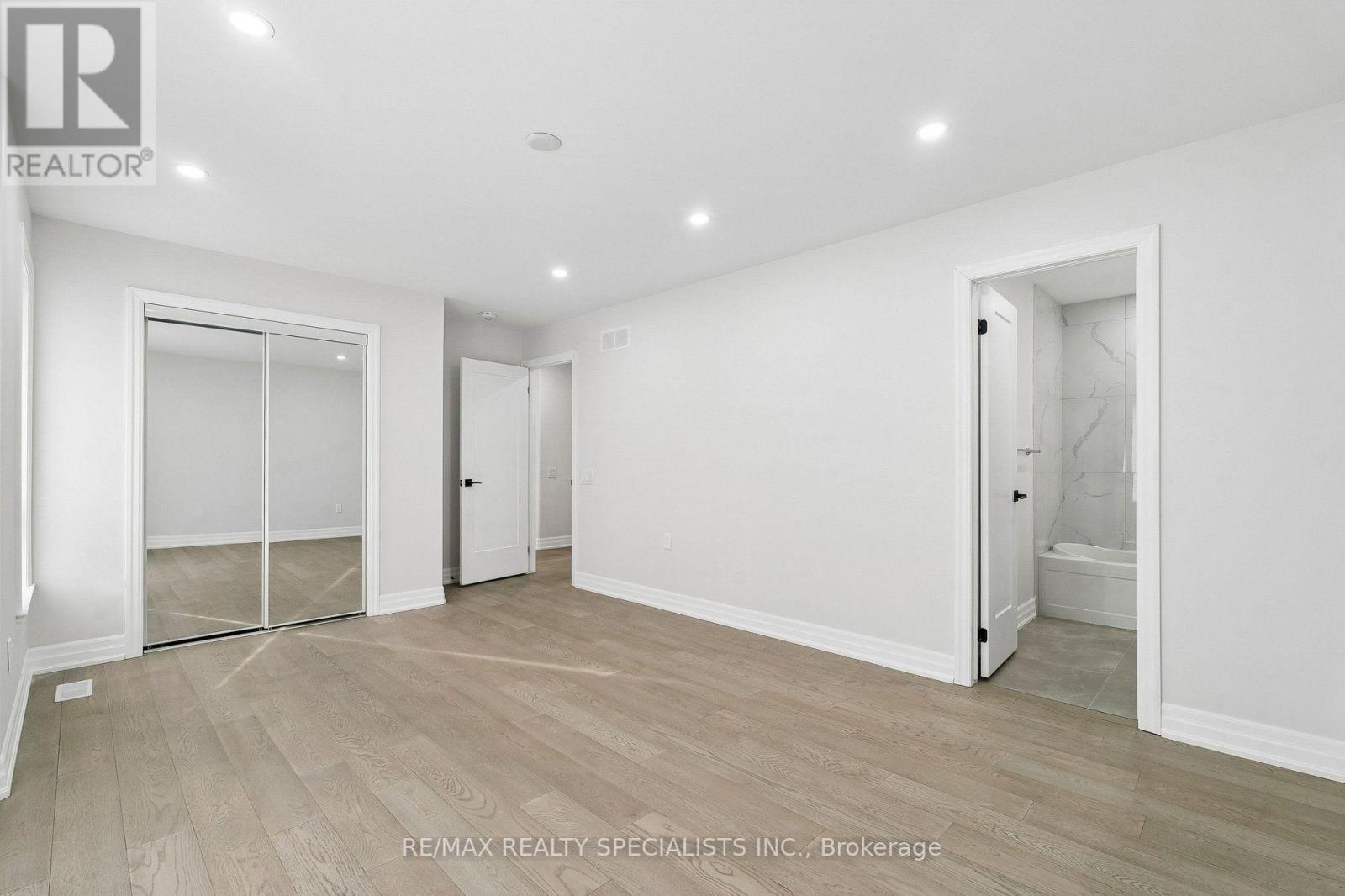 44 Albert Street W Property Photo 22