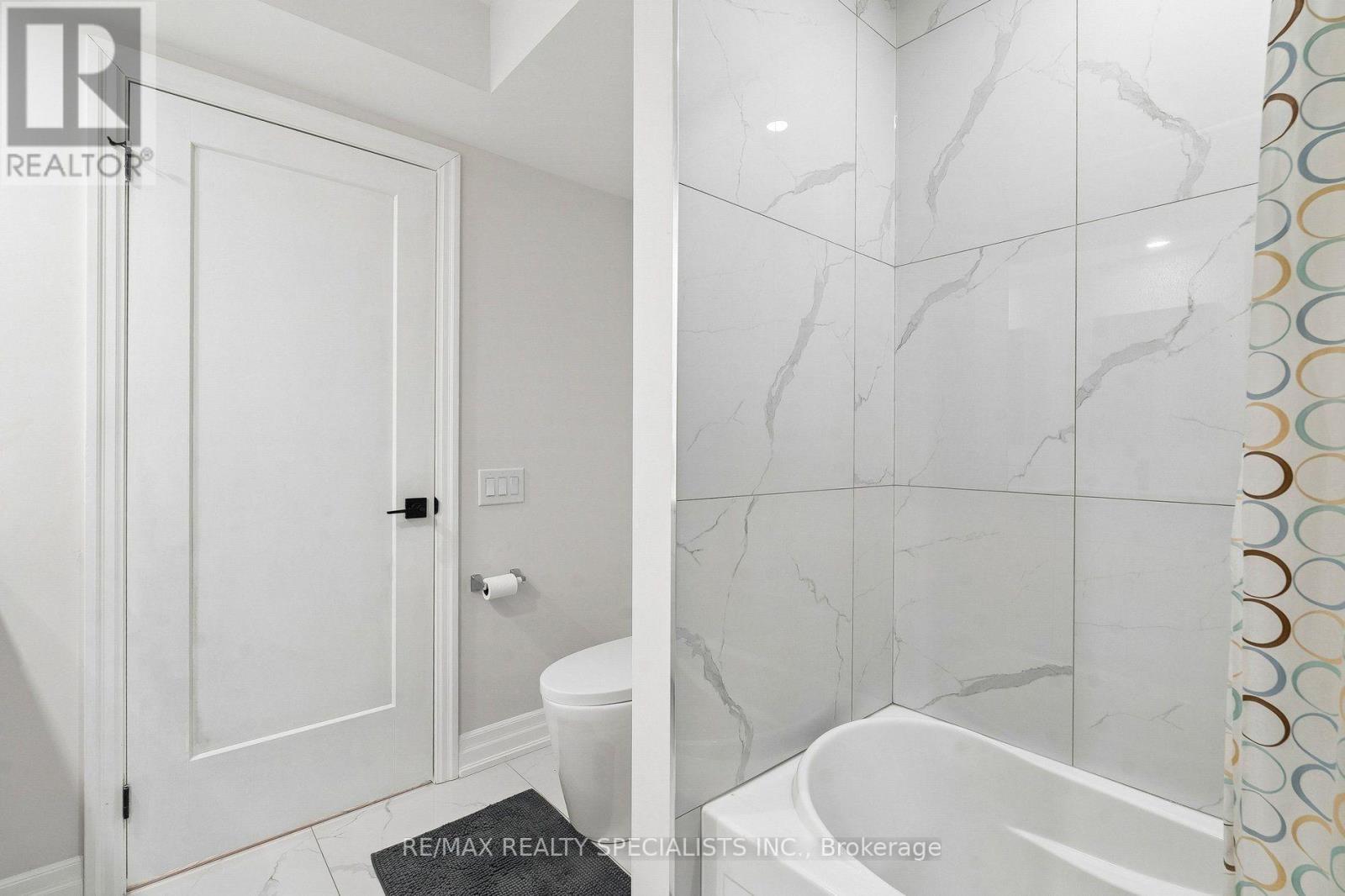 44 Albert Street W Property Photo 27
