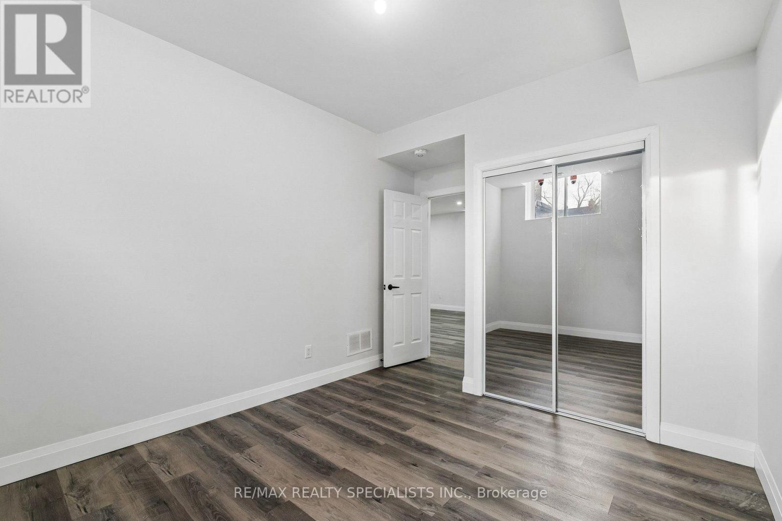 44 Albert Street W Property Photo 42