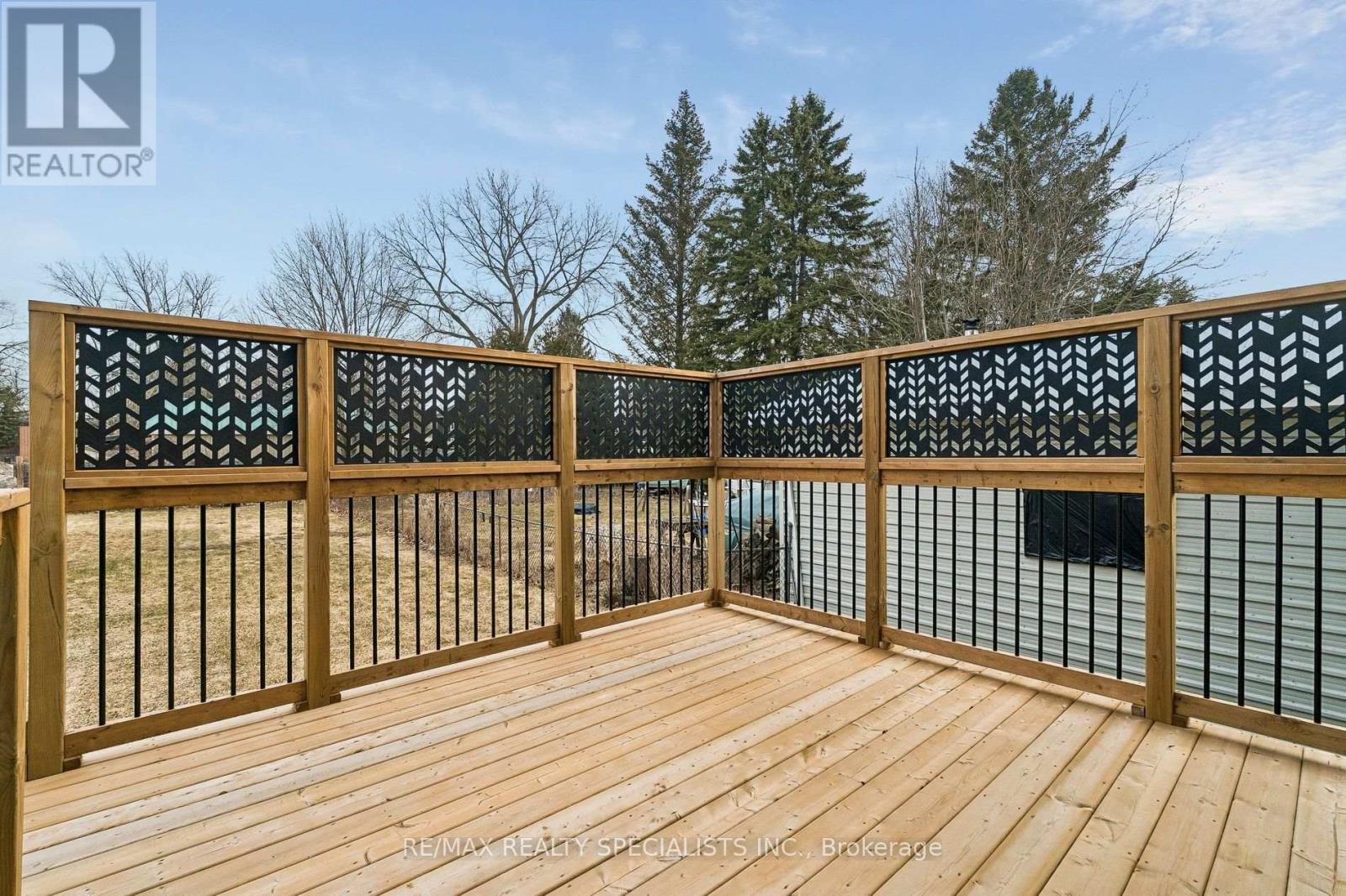 44 Albert Street W Property Photo 49