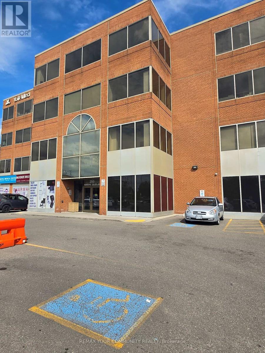 408 - 250 Harding Boulevard W Property Photo 2