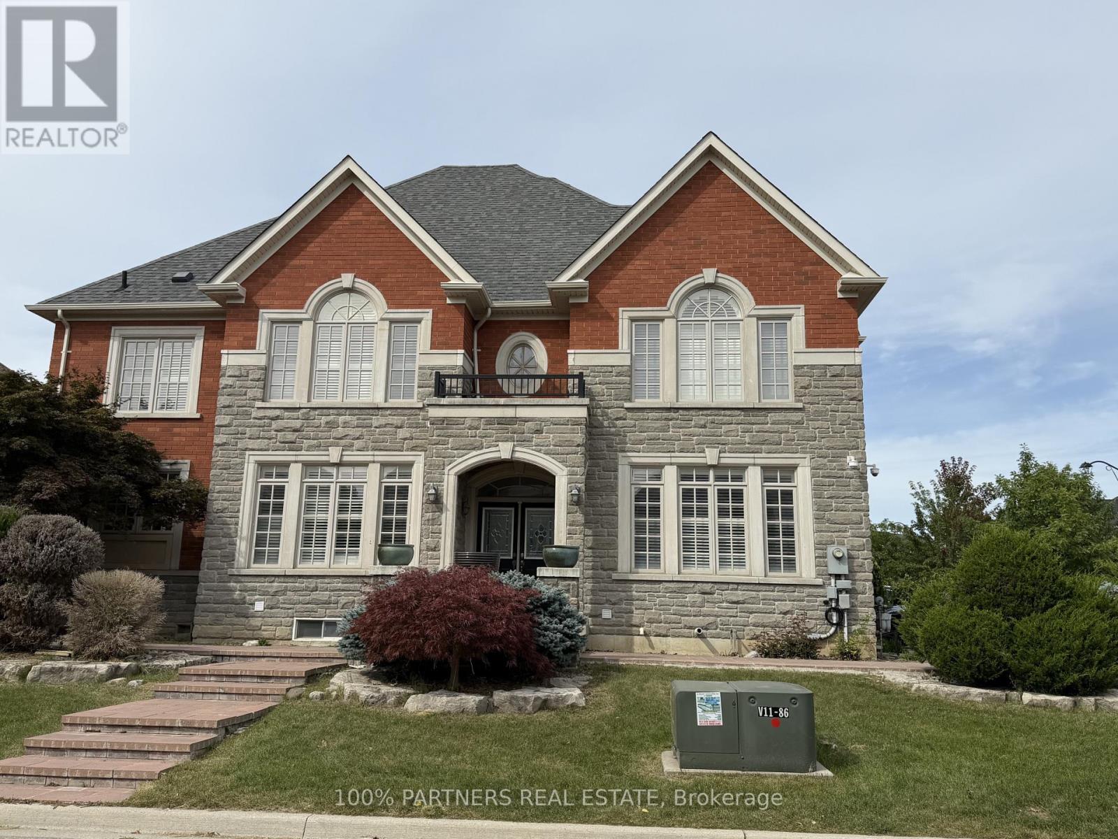 56 Woodvalley Crescent Property Photo 3
