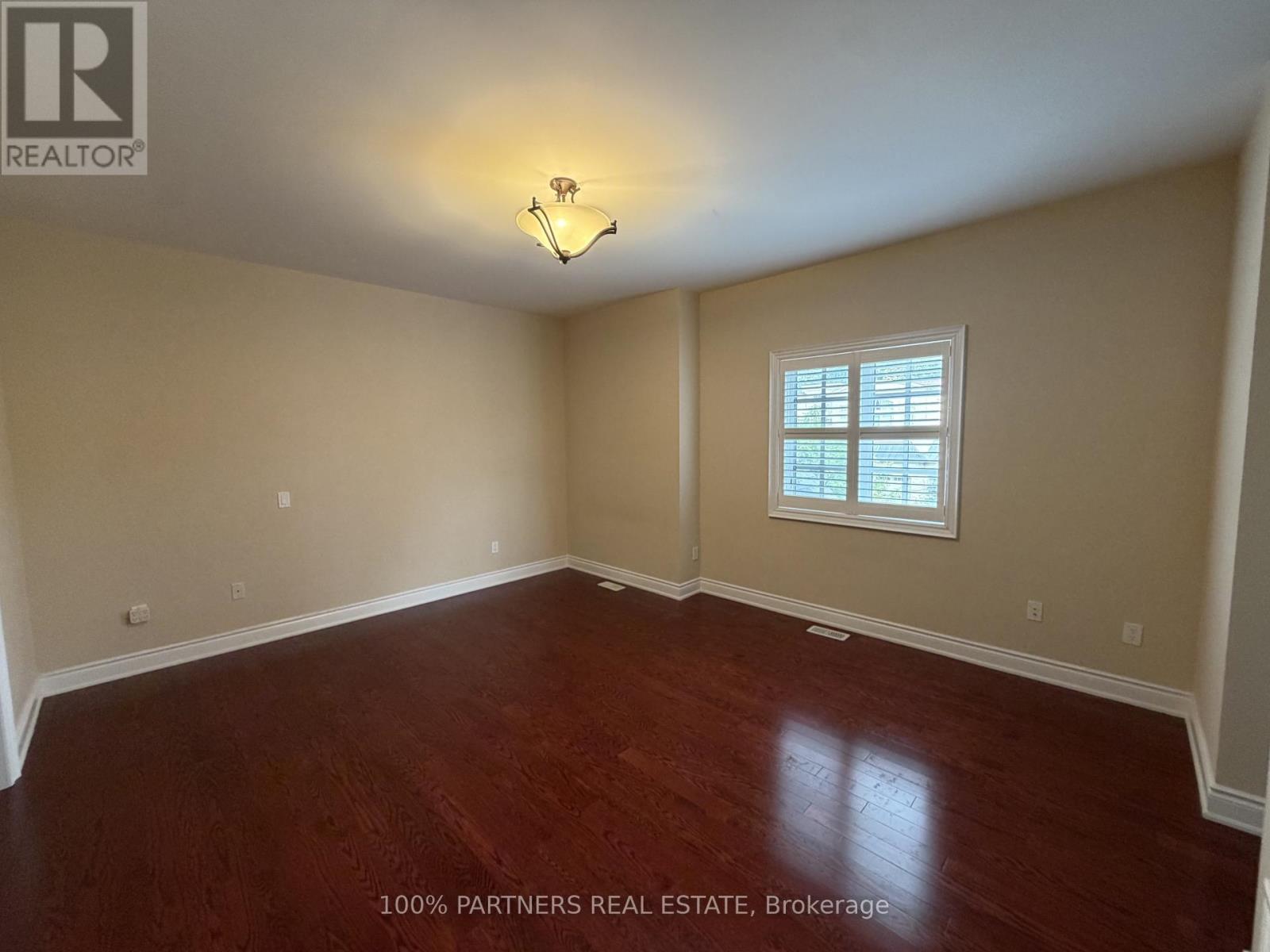 56 Woodvalley Crescent Property Photo 13