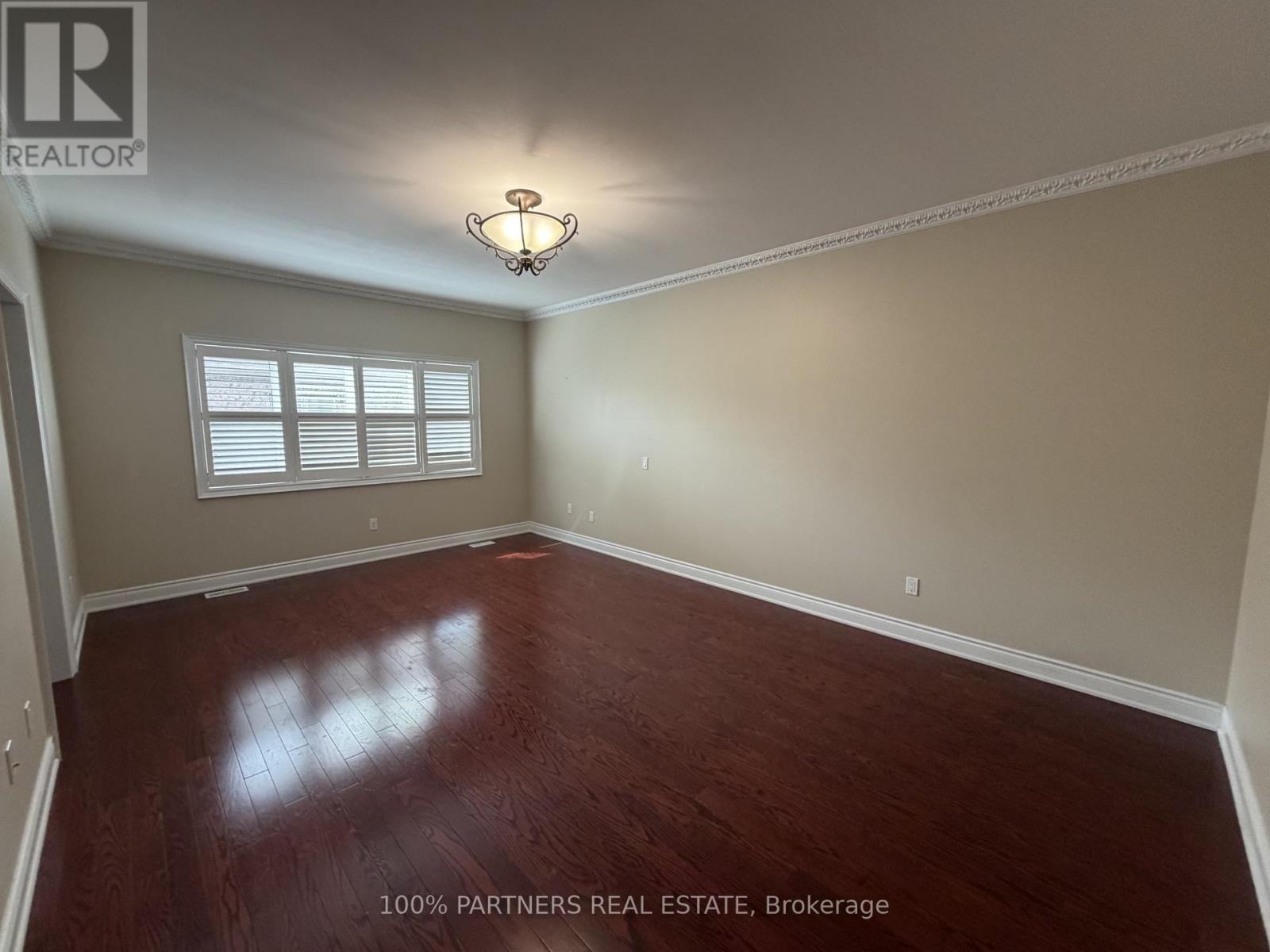 56 Woodvalley Crescent Property Photo 14