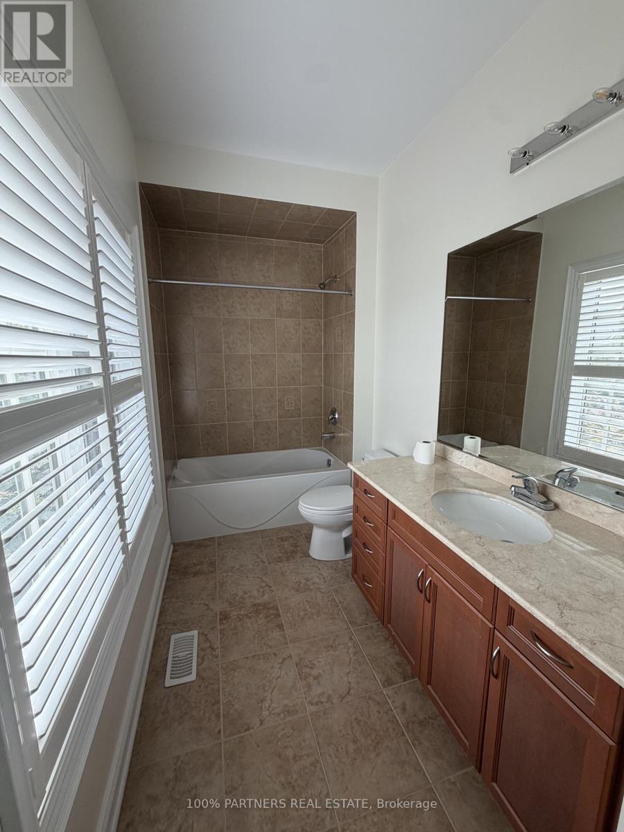 56 Woodvalley Crescent Property Photo 16
