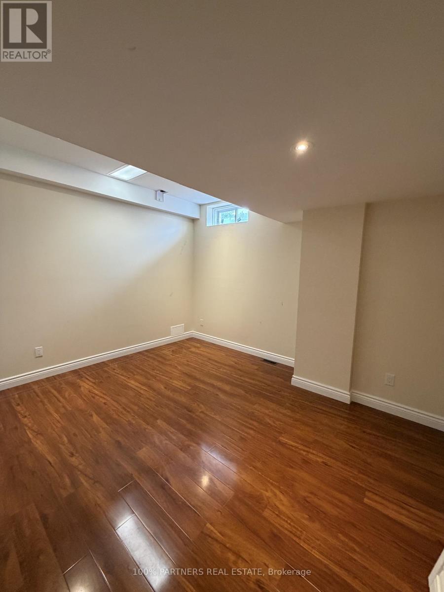 56 Woodvalley Crescent Property Photo 19