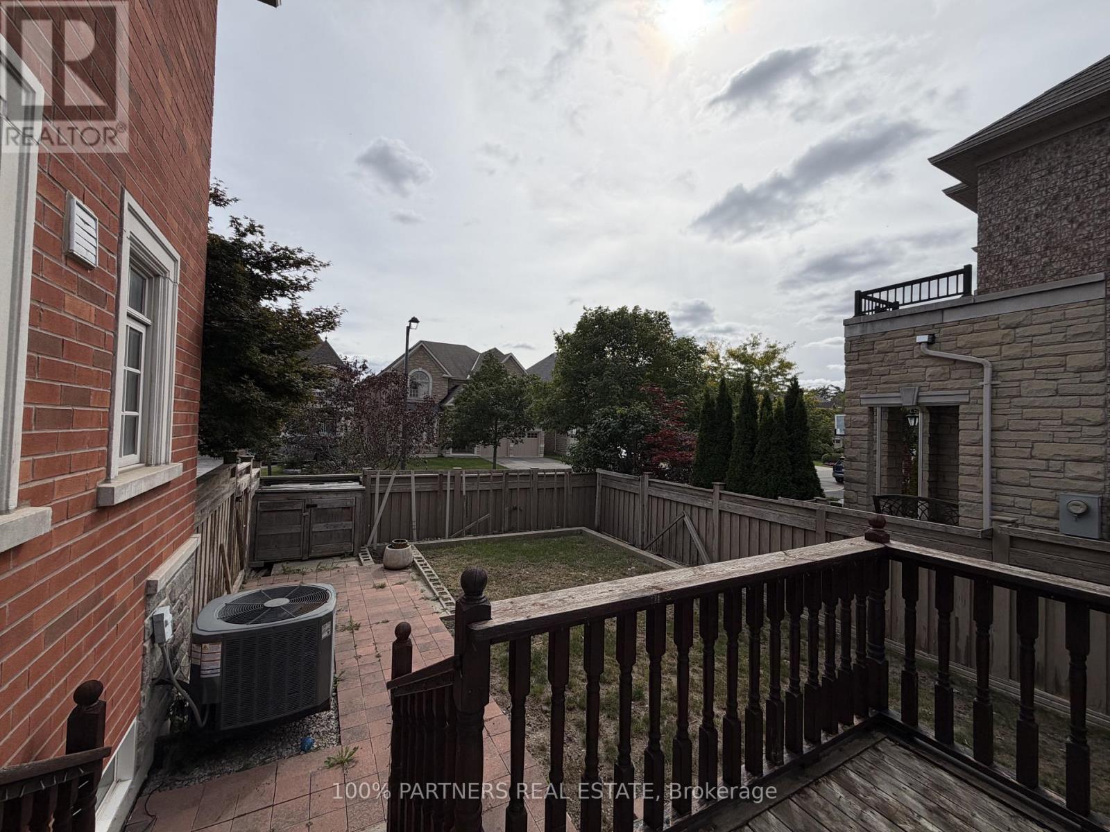 56 Woodvalley Crescent Property Photo 21