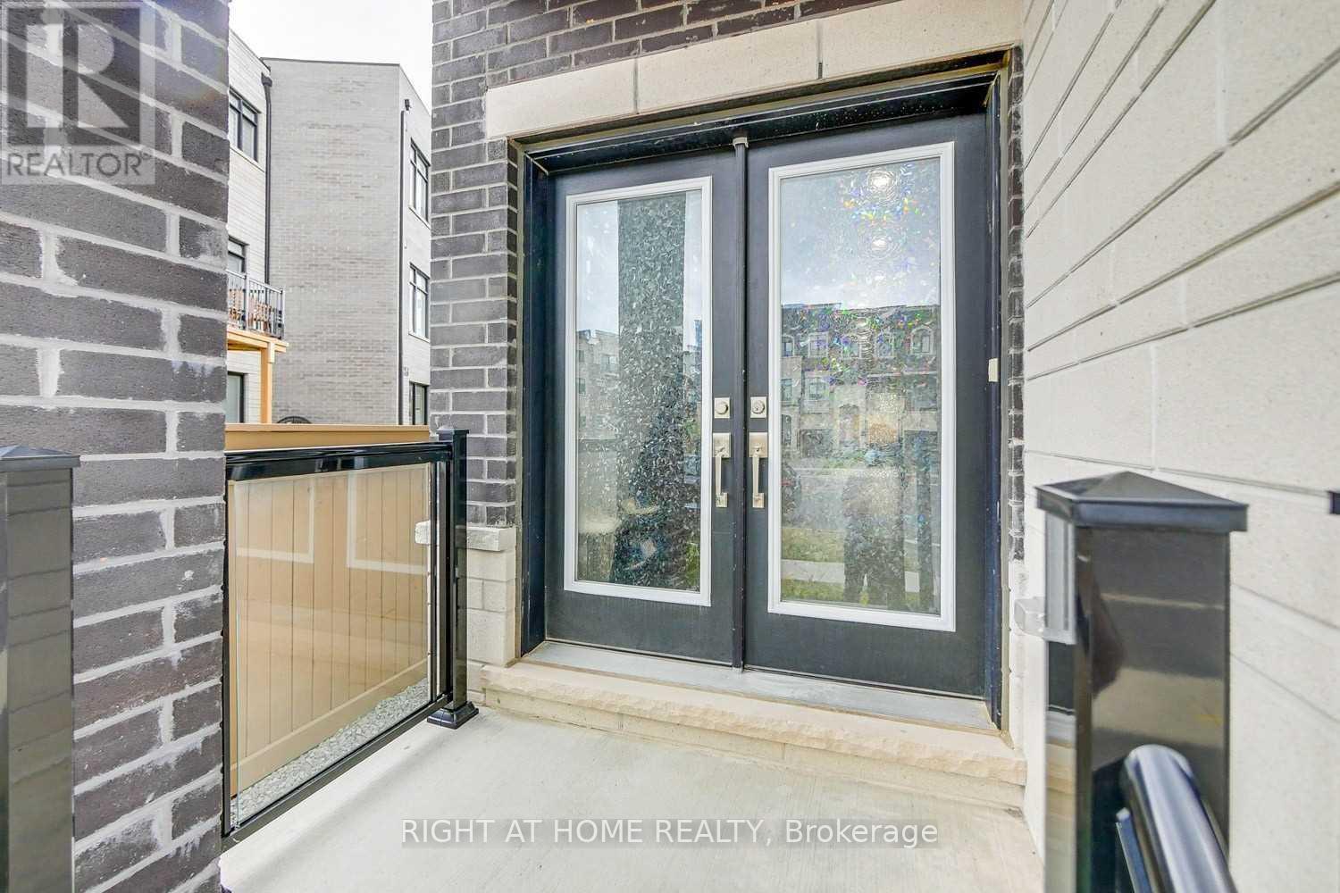 255 Thomas Cook Avenue Property Photo 2
