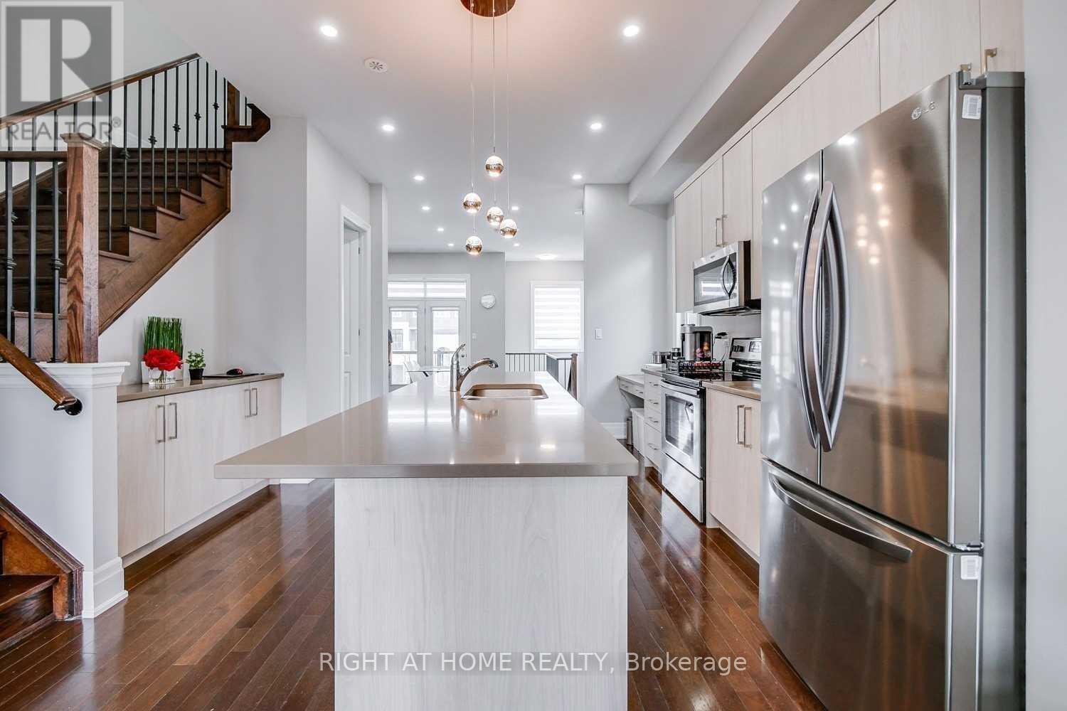 255 Thomas Cook Avenue Property Photo 14