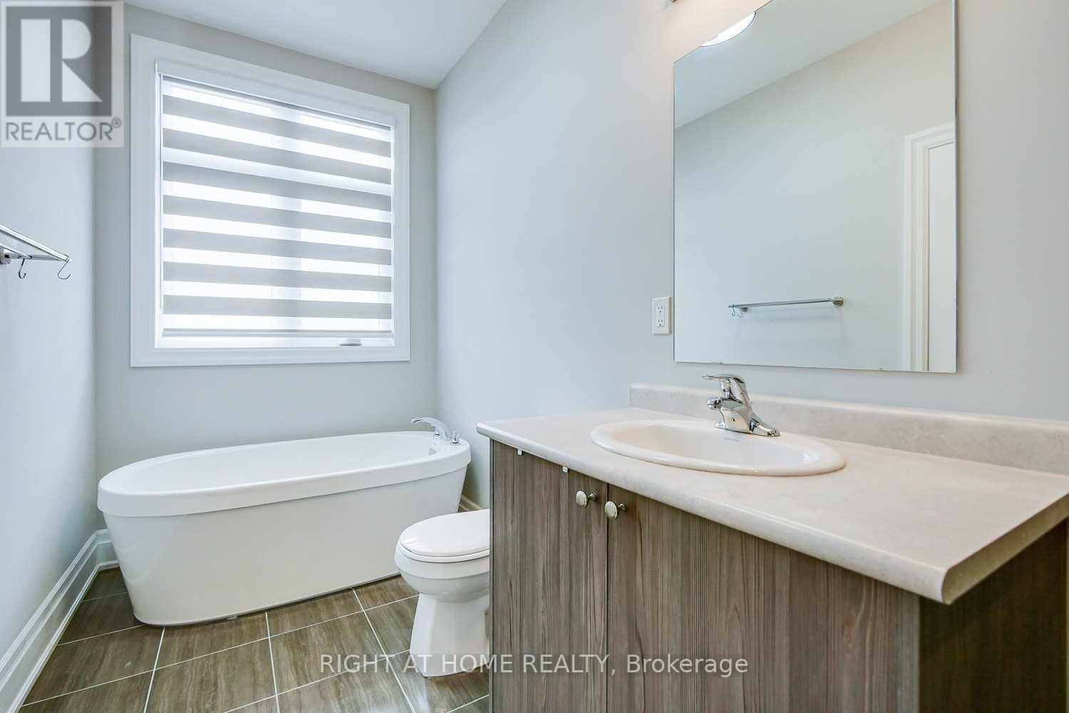255 Thomas Cook Avenue Property Photo 24