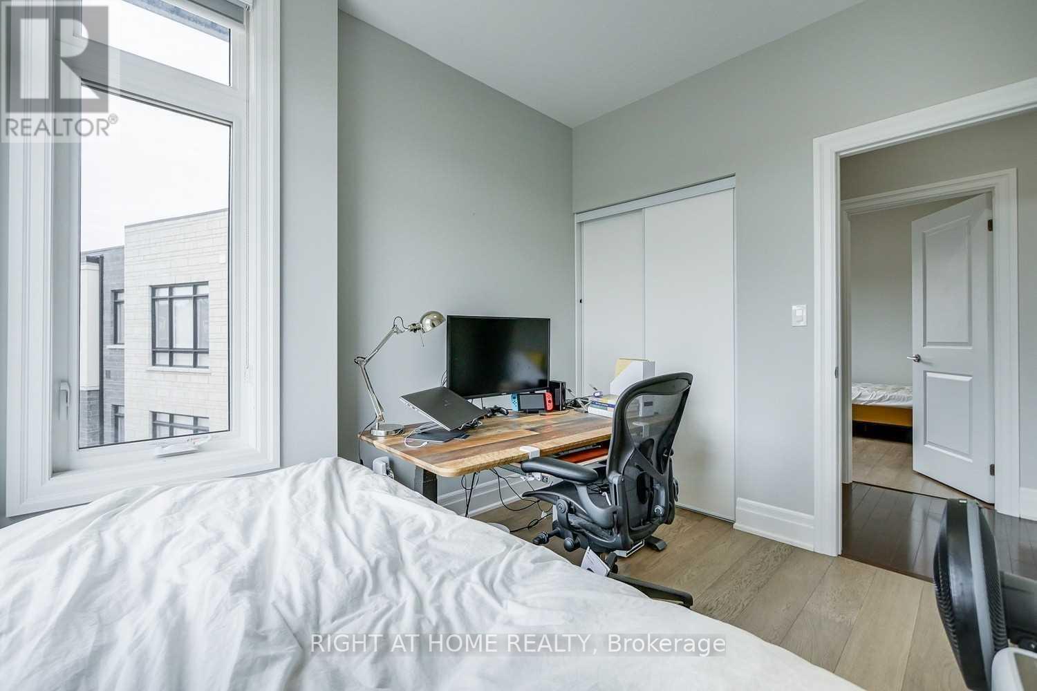 255 Thomas Cook Avenue Property Photo 29