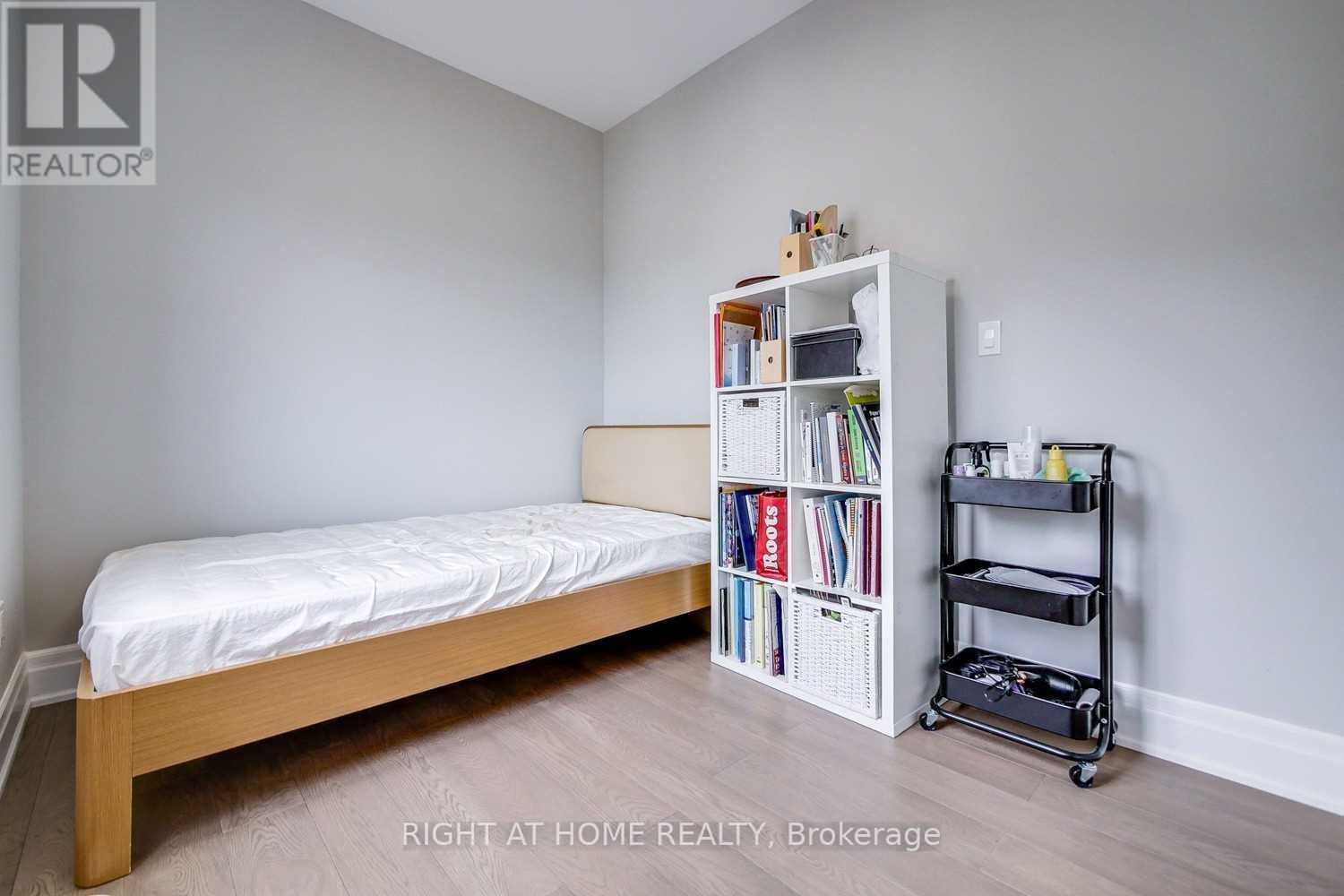 255 Thomas Cook Avenue Property Photo 30