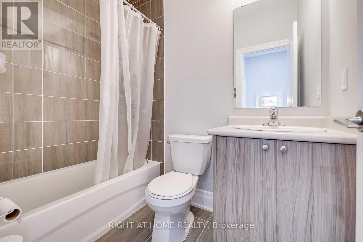 255 Thomas Cook Avenue Property Photo 32
