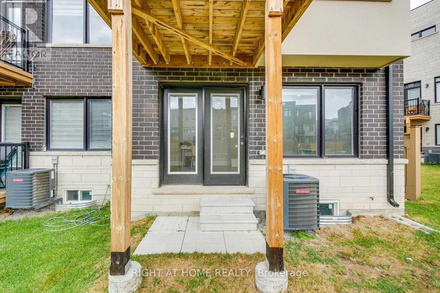 255 Thomas Cook Avenue Property Photo 33