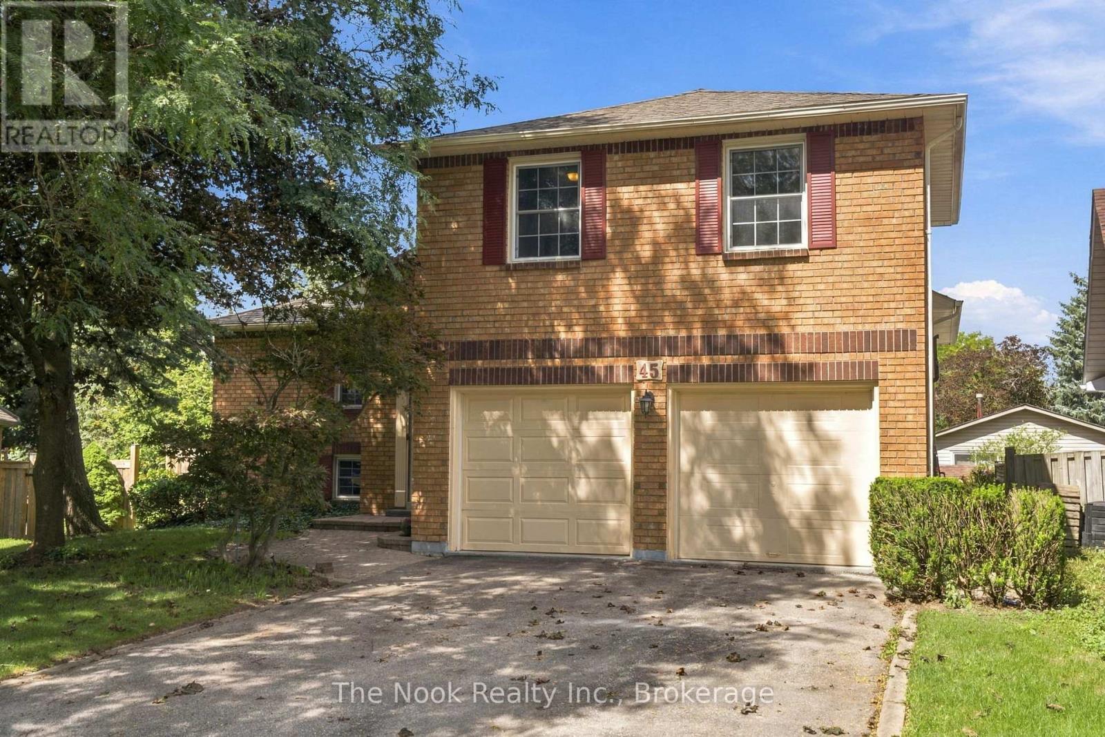 45 Bernick Crescent Property Photo 1
