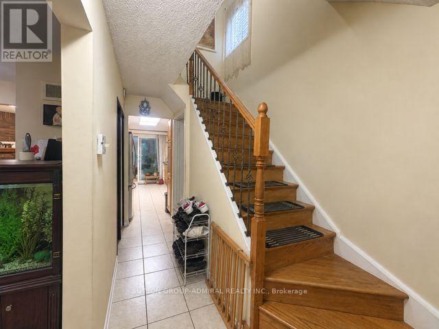 168 Mabley Crescent Property Photo 3