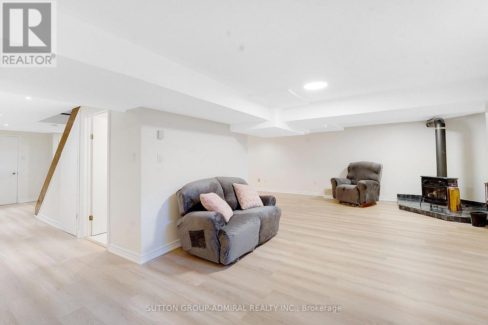 26 Albery Crescent Property Photo 40