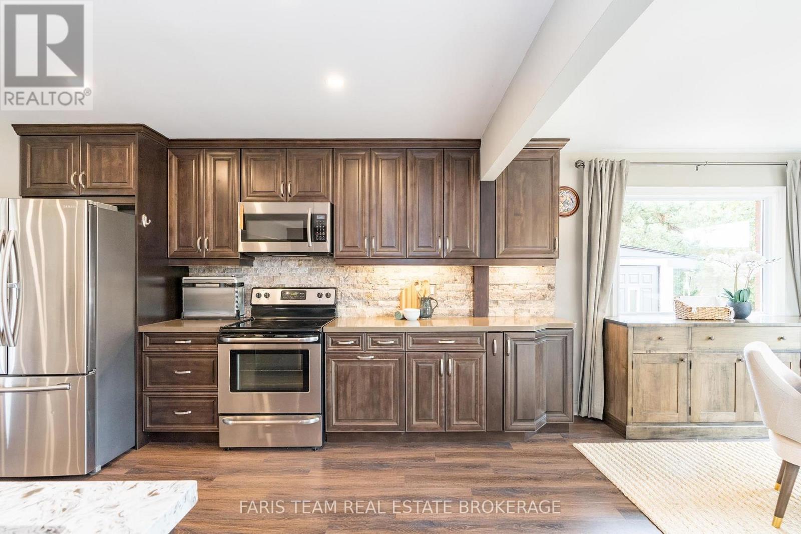 2032 Chantler Street Property Photo 7