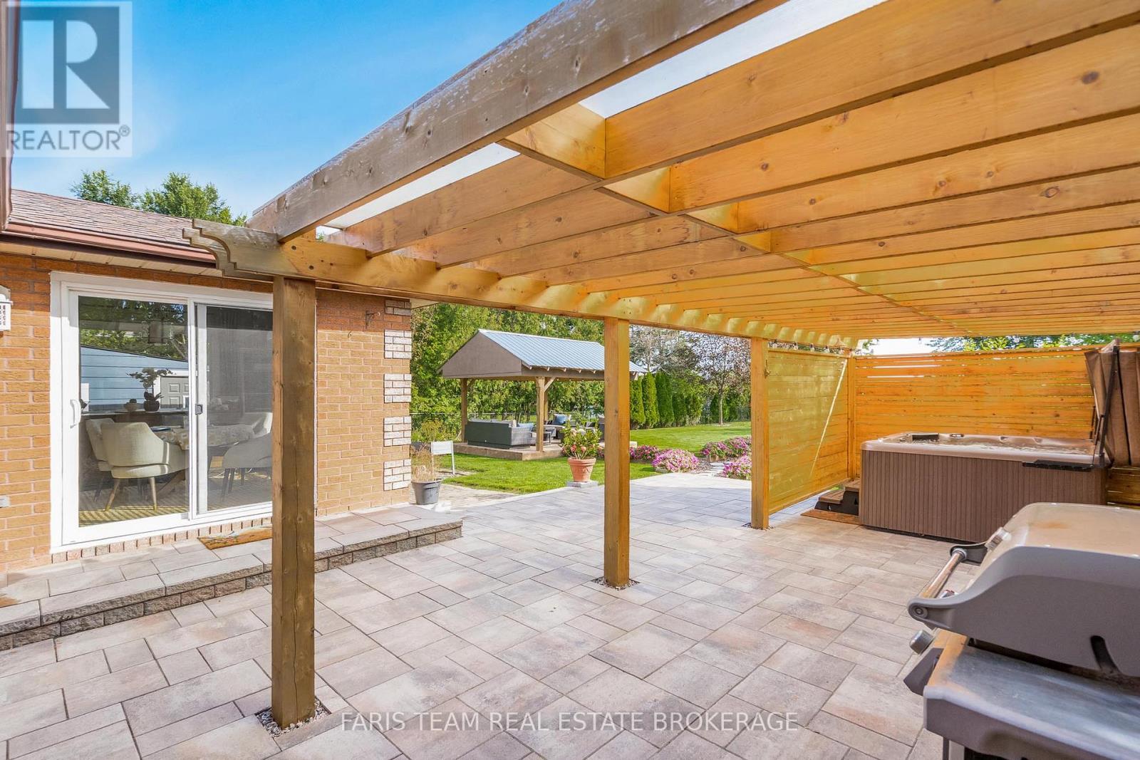 2032 Chantler Street Property Photo 34
