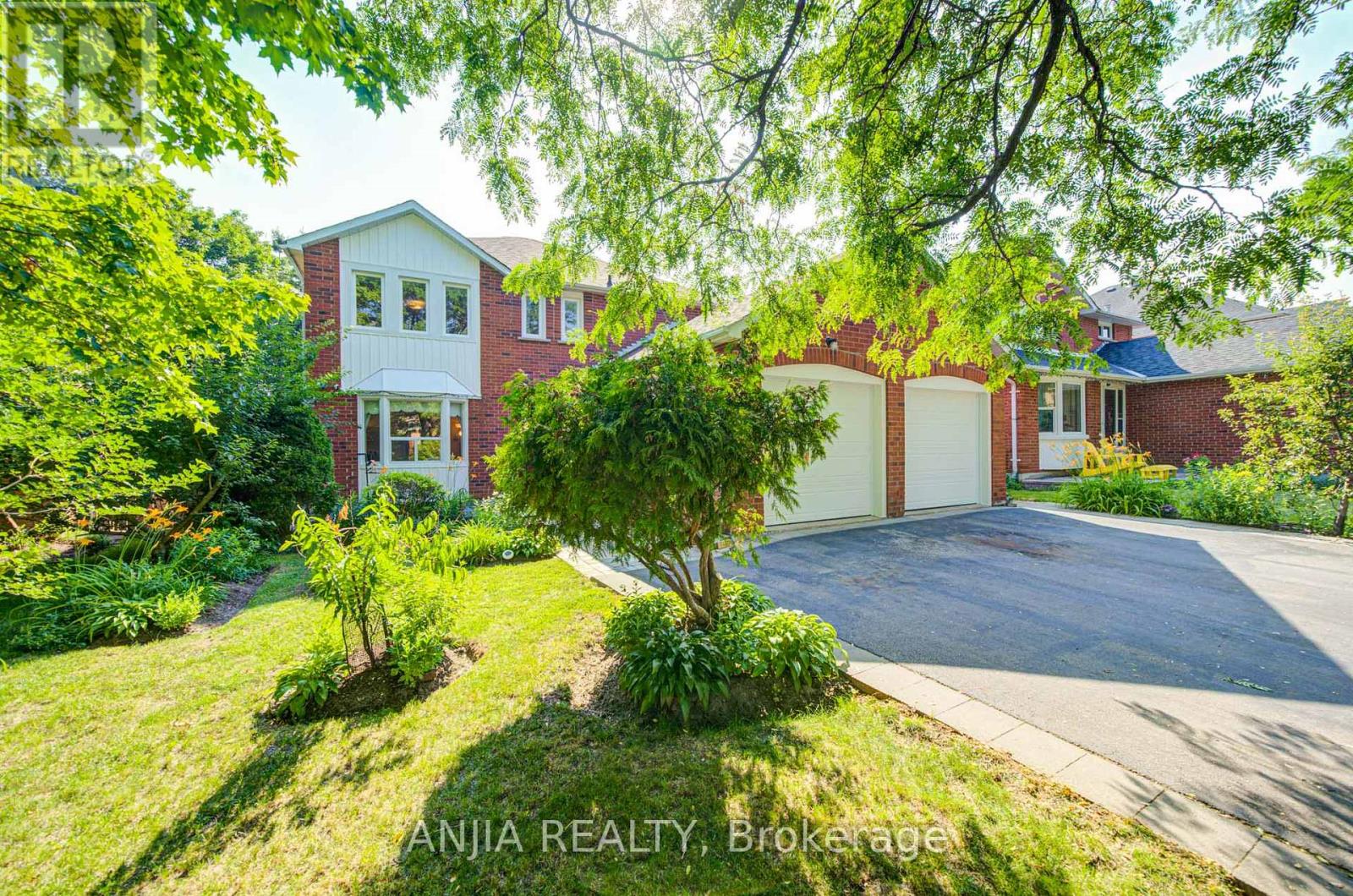 8 Brooklyn Crescent Property Photo 2